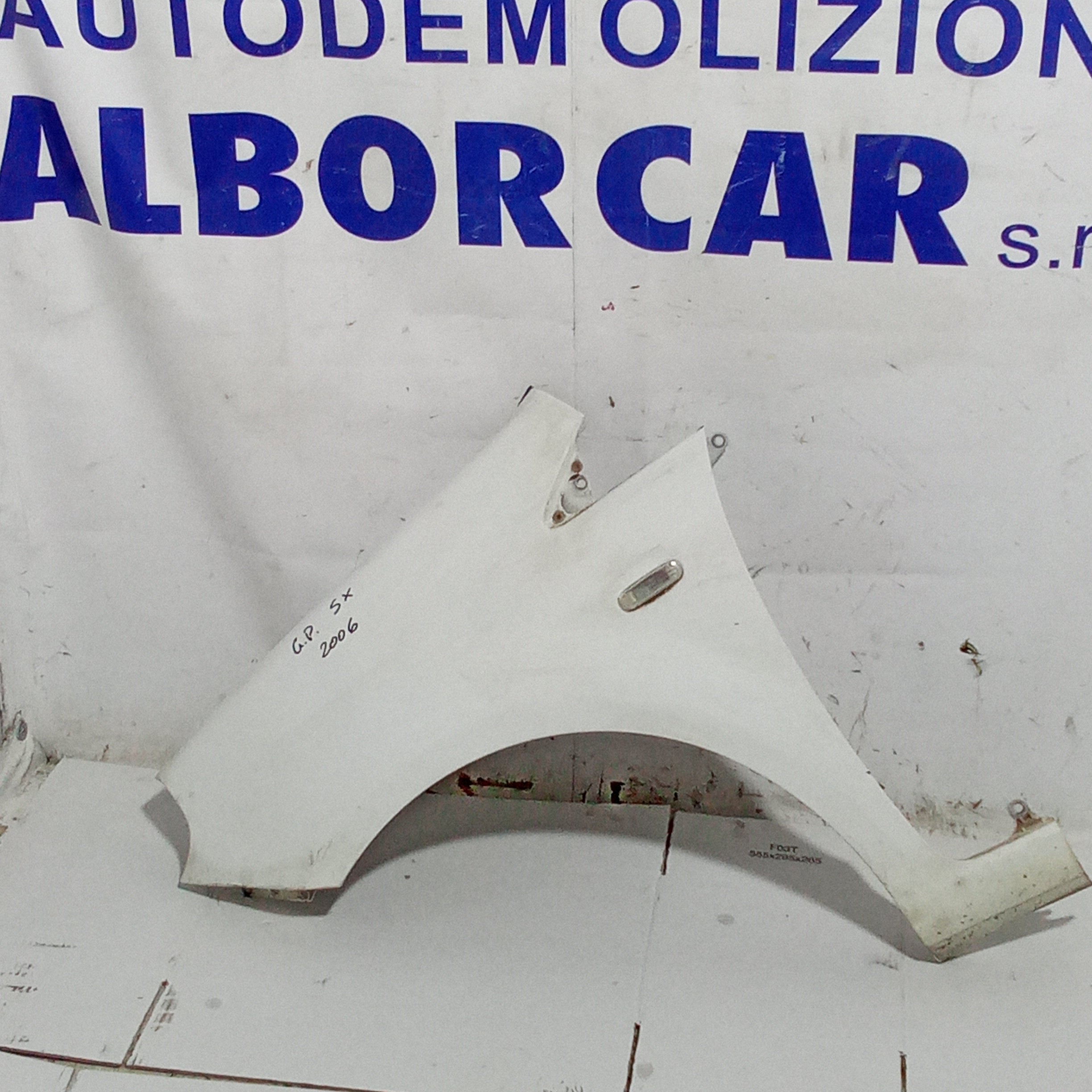 parafango fianchetto anteriore sinistro fiat grande punto anno 2006