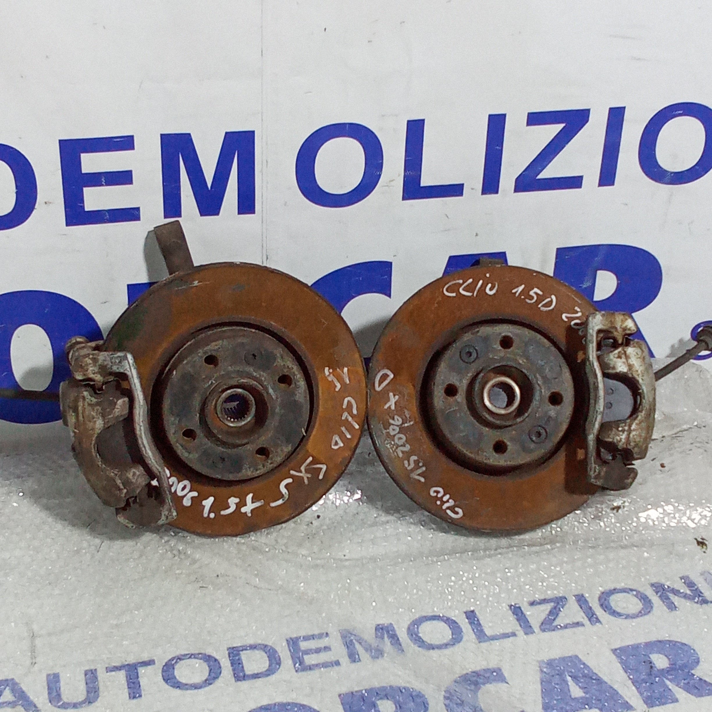 Coppia fuselli anteriore renault clio 1.5cdti anno 2006 vendibili anche singolarmente