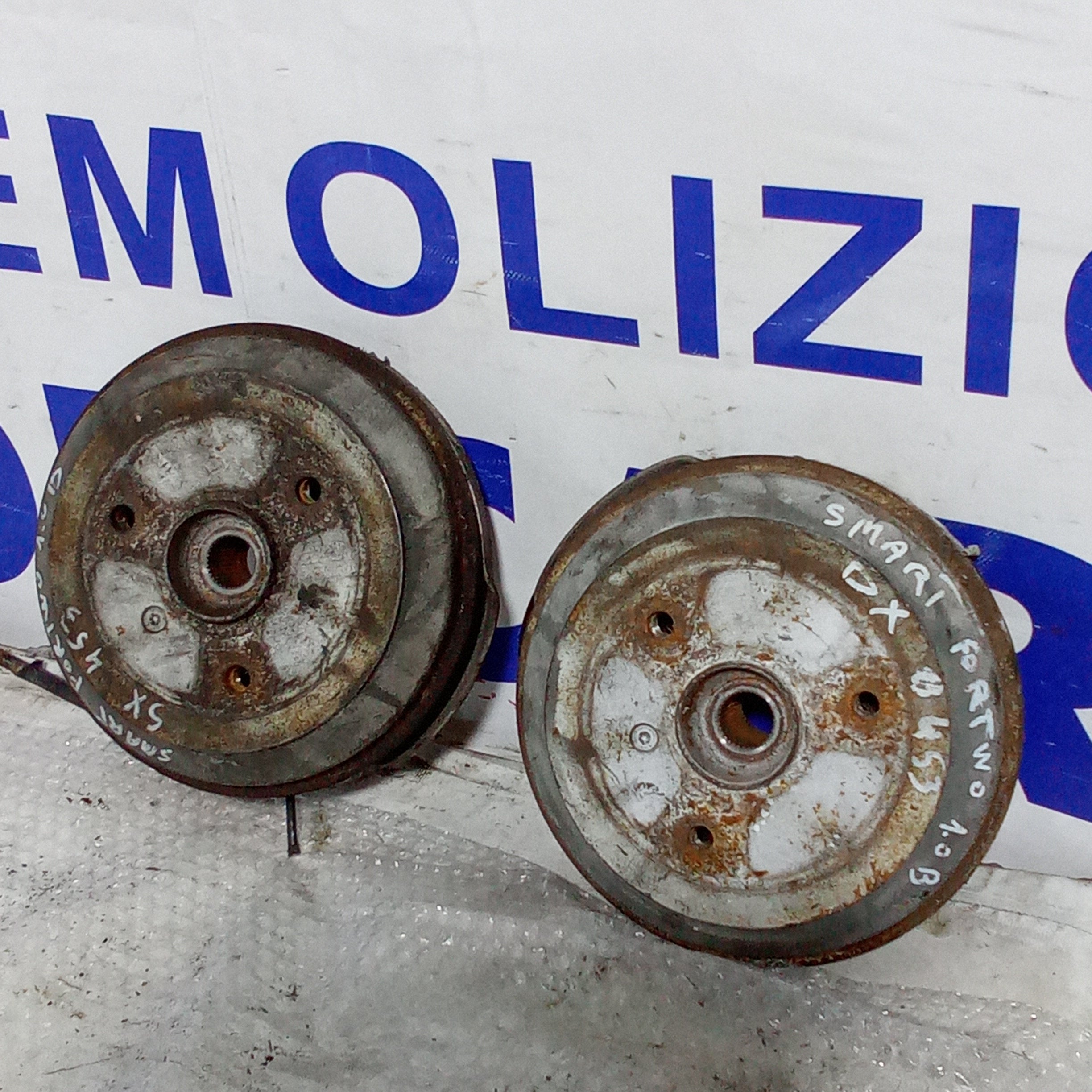 Coppia mozzi posteriori completi smart for two 1.0 benzina anno 2006