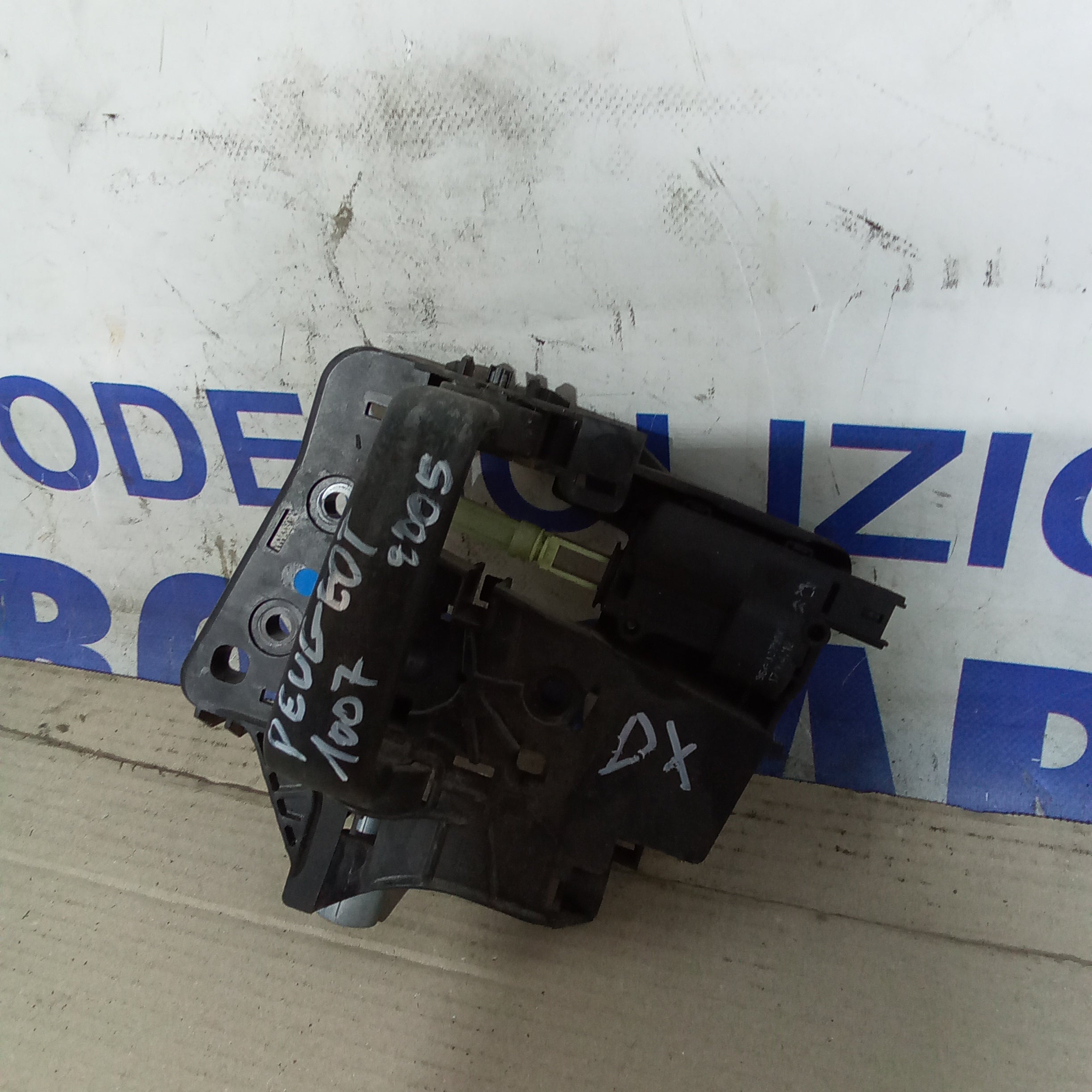 Maniglia interna destra peugeot 1007 anno 2007
