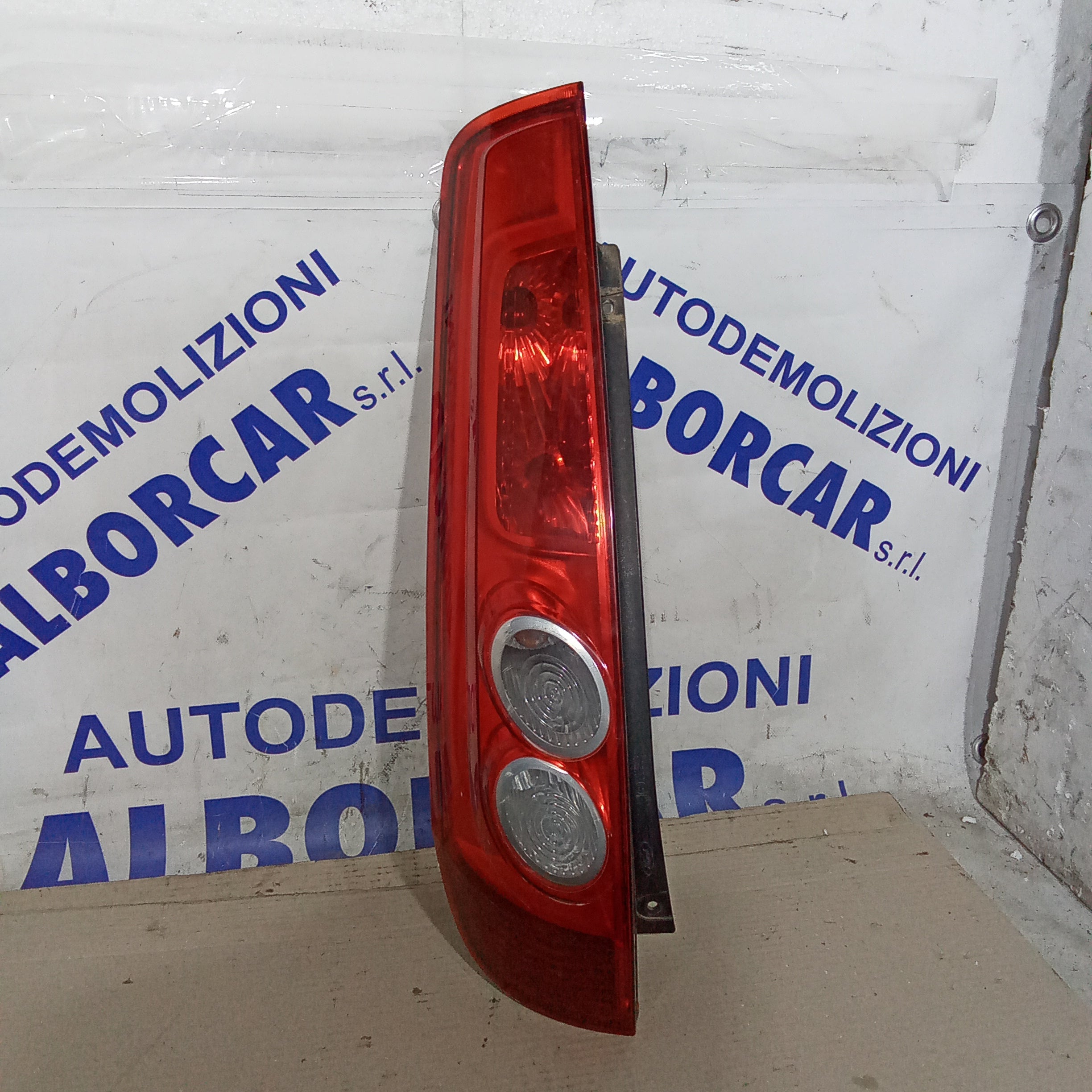 fanale stop posteriore sinistro ford fiesta anno 2006