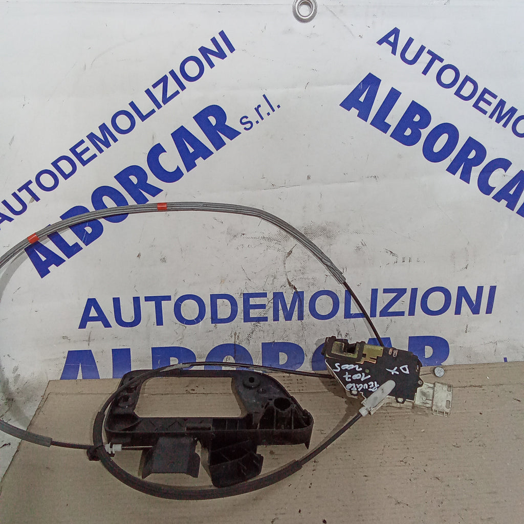 Serratura anteriore destra peugeot 1007 anno 2005