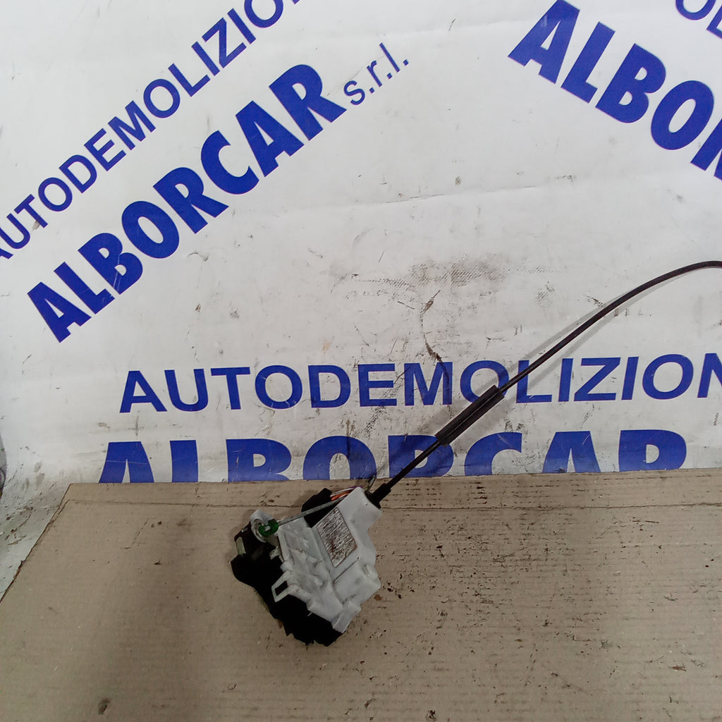 Serratura anteriore destra fiat grande punto anno 2006
