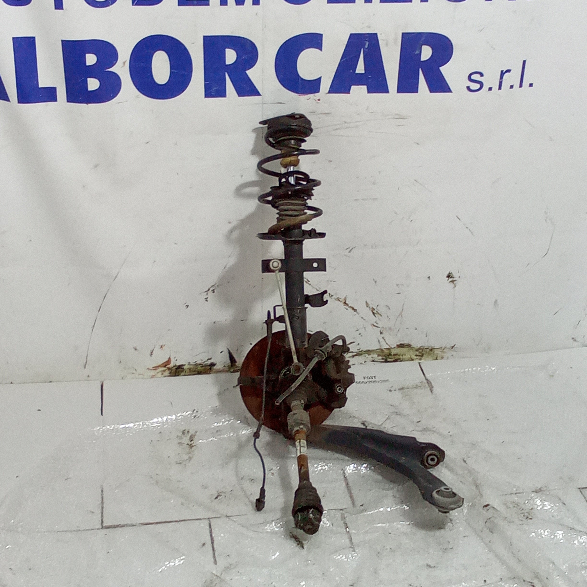 Front left hub assembly Renault Clio 1.5 CDTI year 2015