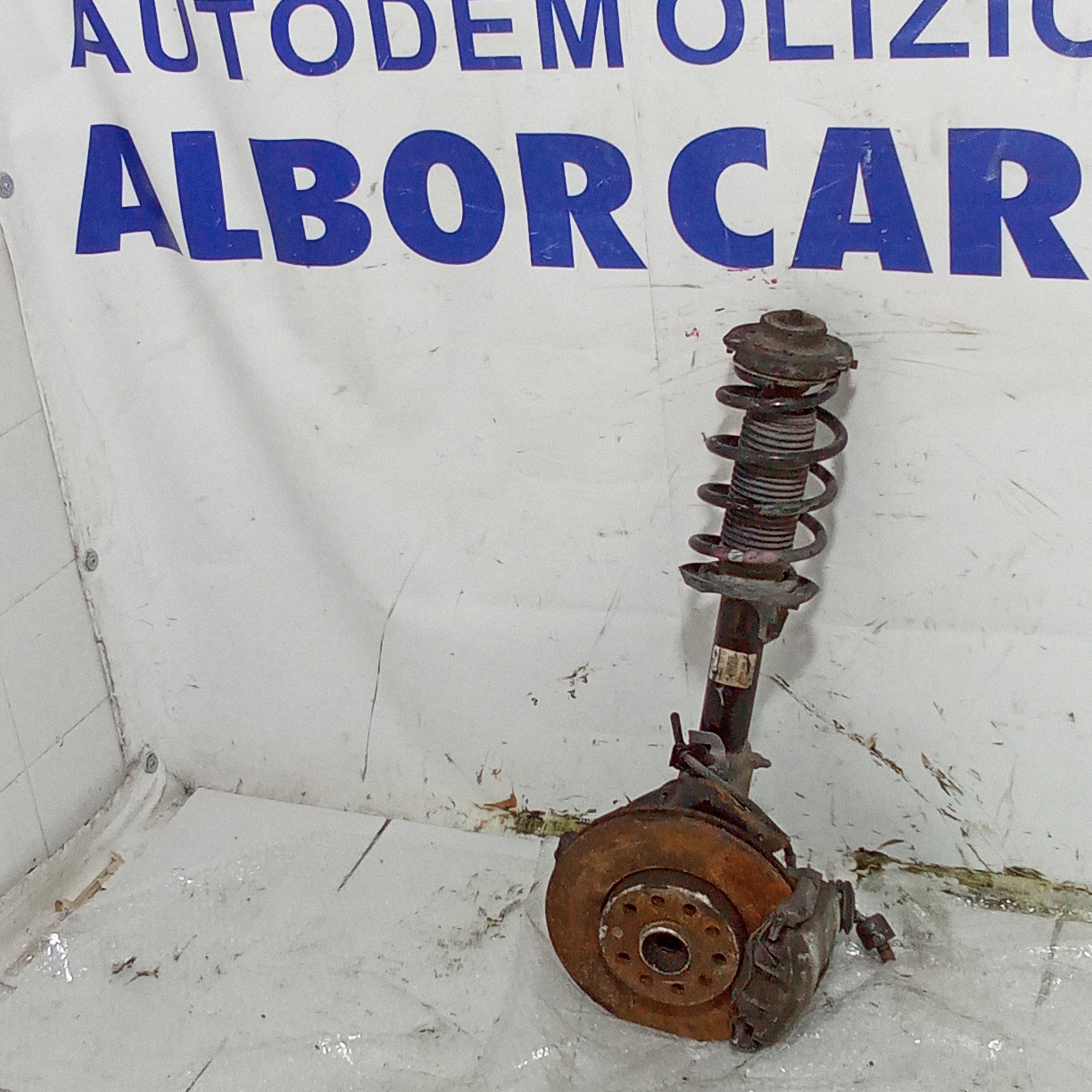 Front right steering knuckle Audi A3 2.0TDI year 2003