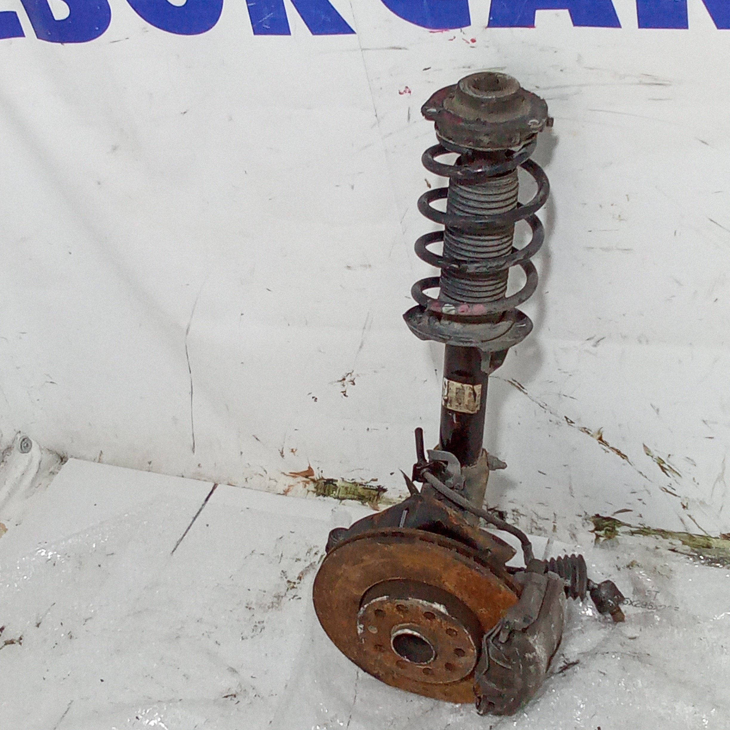 Front right steering knuckle Audi A3 2.0TDI year 2003