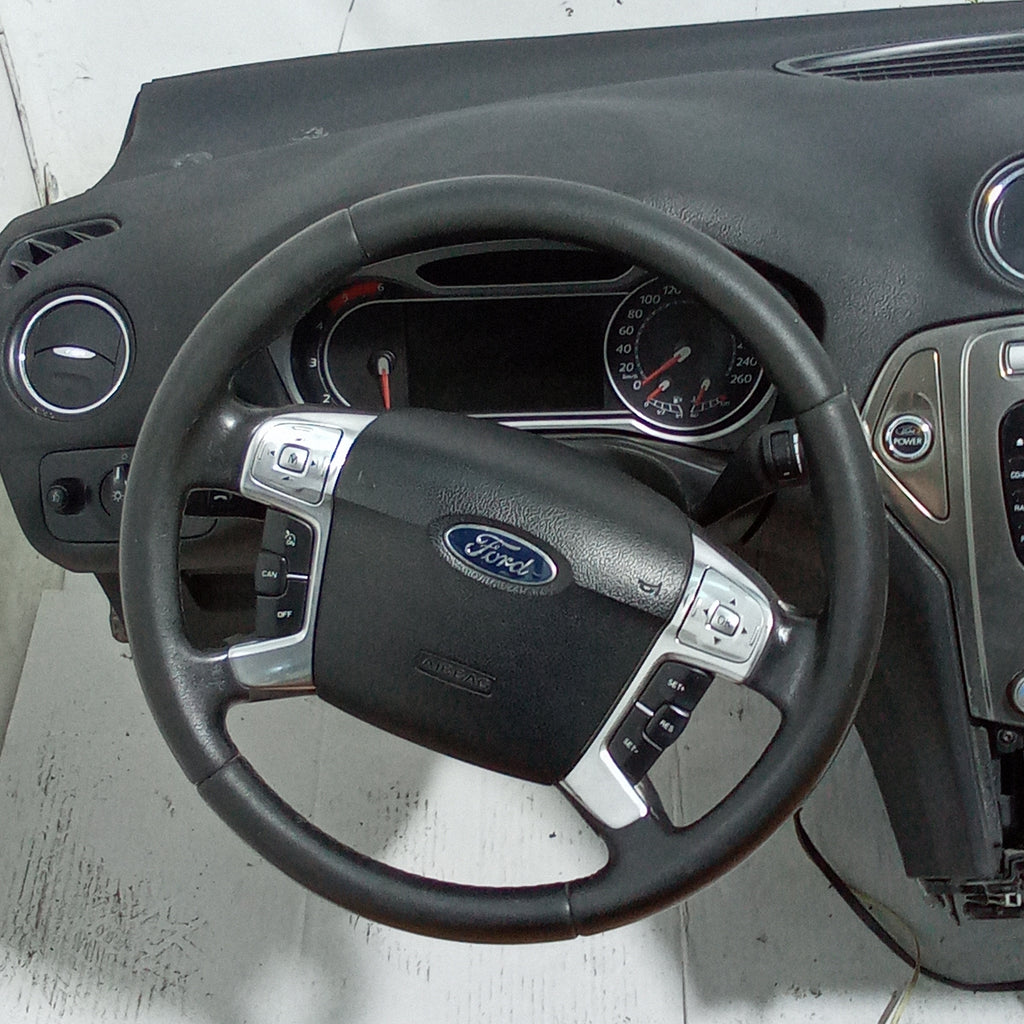 Complete dashboard Ford Mondeo 2.0tdci year 2008