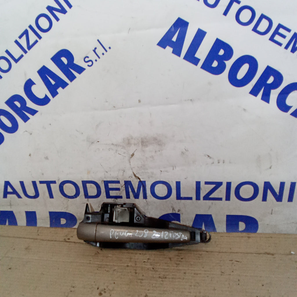 Right rear exterior door handle Peugeot 208 year 2012