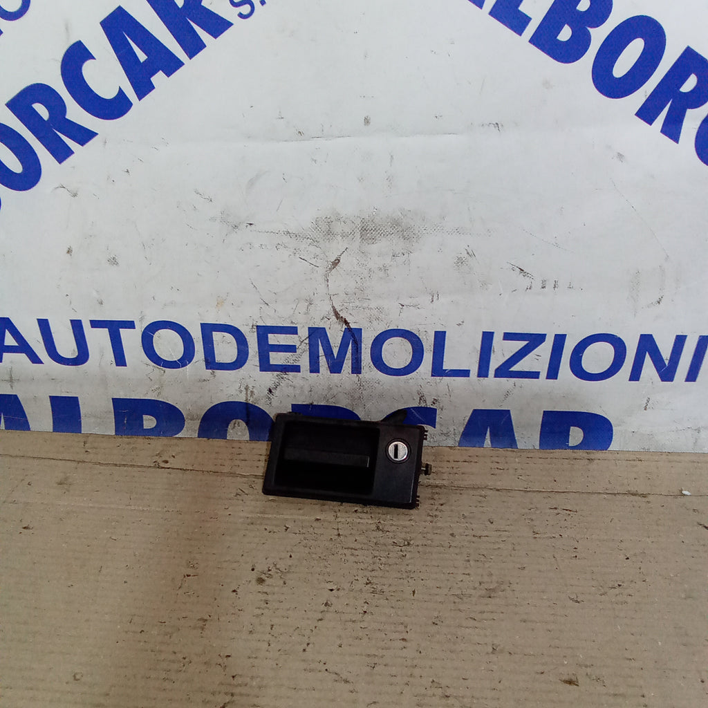 Manija exterior delantera derecha Fiat 500 año 1990