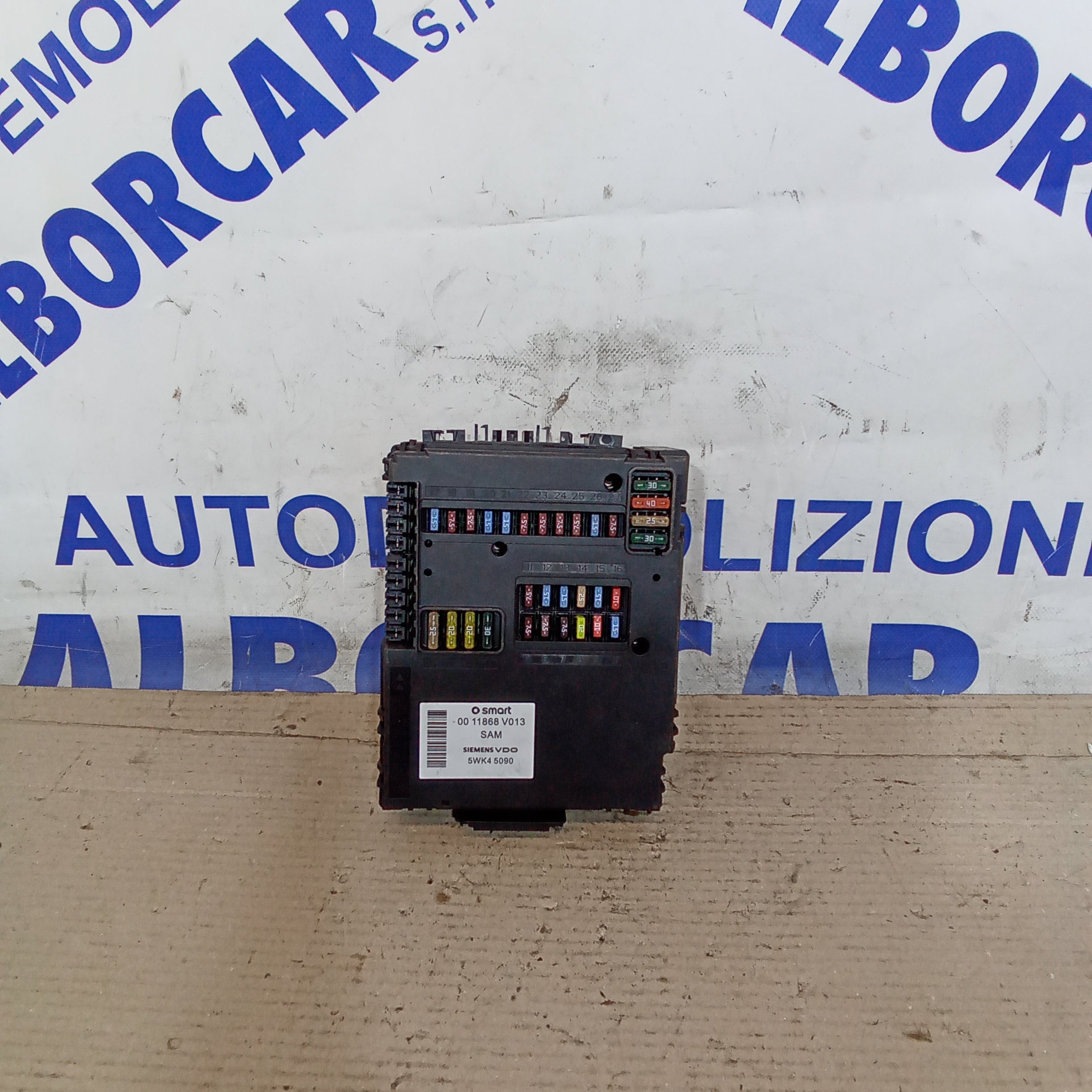 smart fortwo 450 petrol fuse box year 2005 code 0011868V013