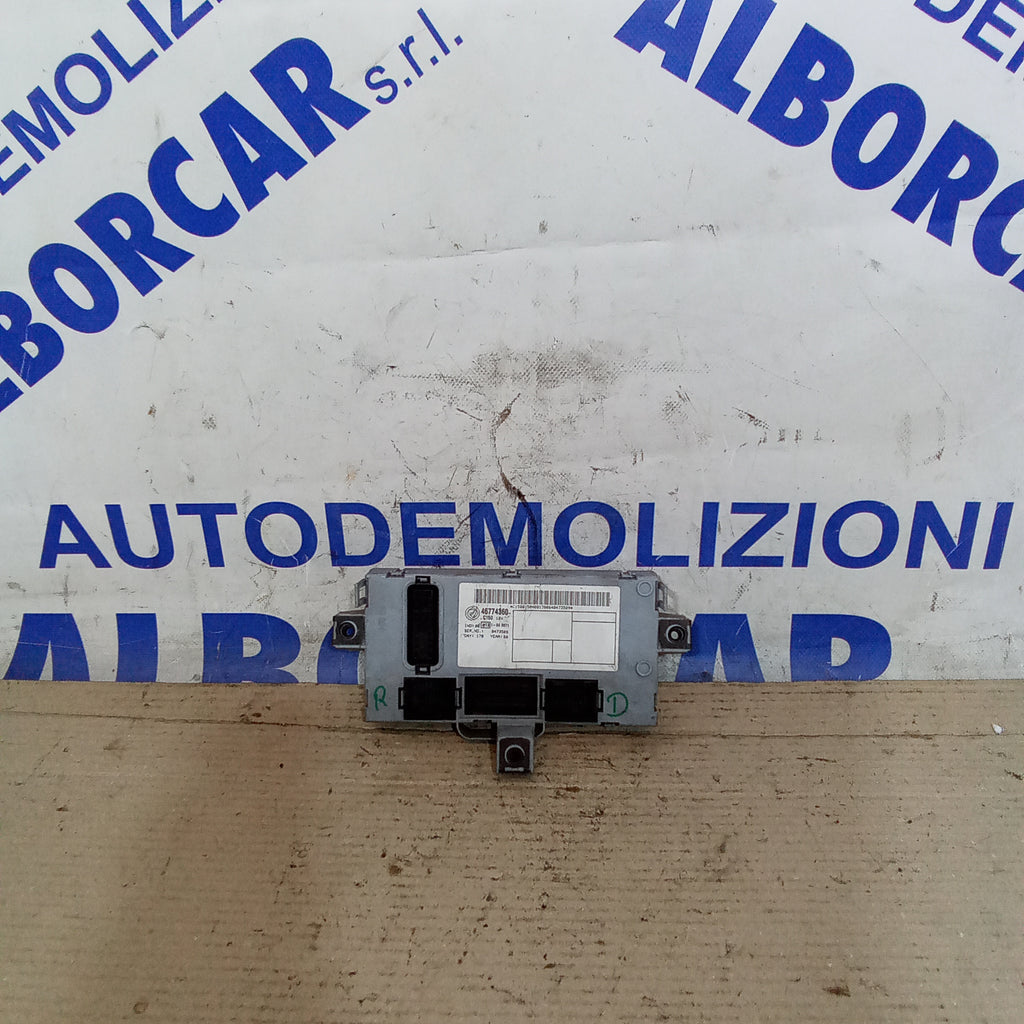 unidad de control body computer caja portafusibles Fiat Punto 1.2 gasolina 2ª serie año 2001 código 46774360