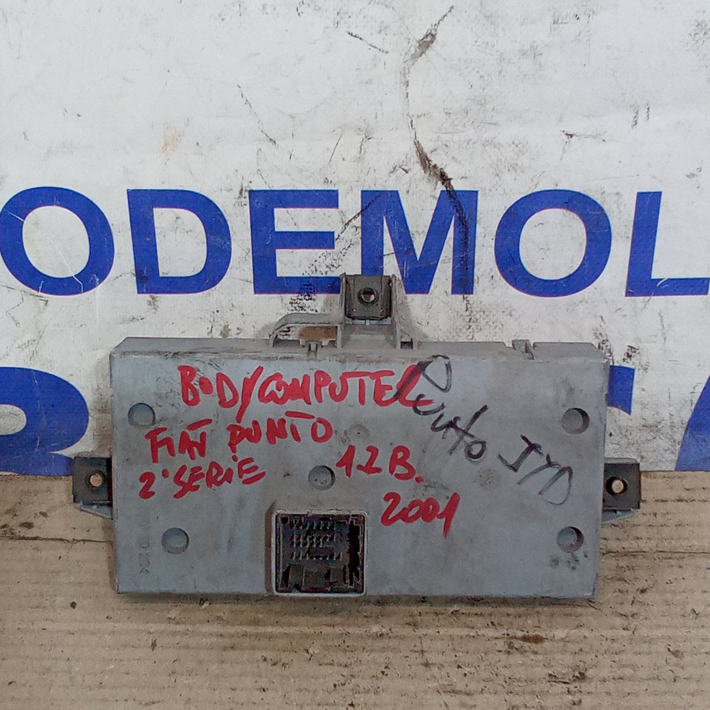 body computer fuse box Fiat Punto 1.2 petrol 2nd series year 2001 code 46774360