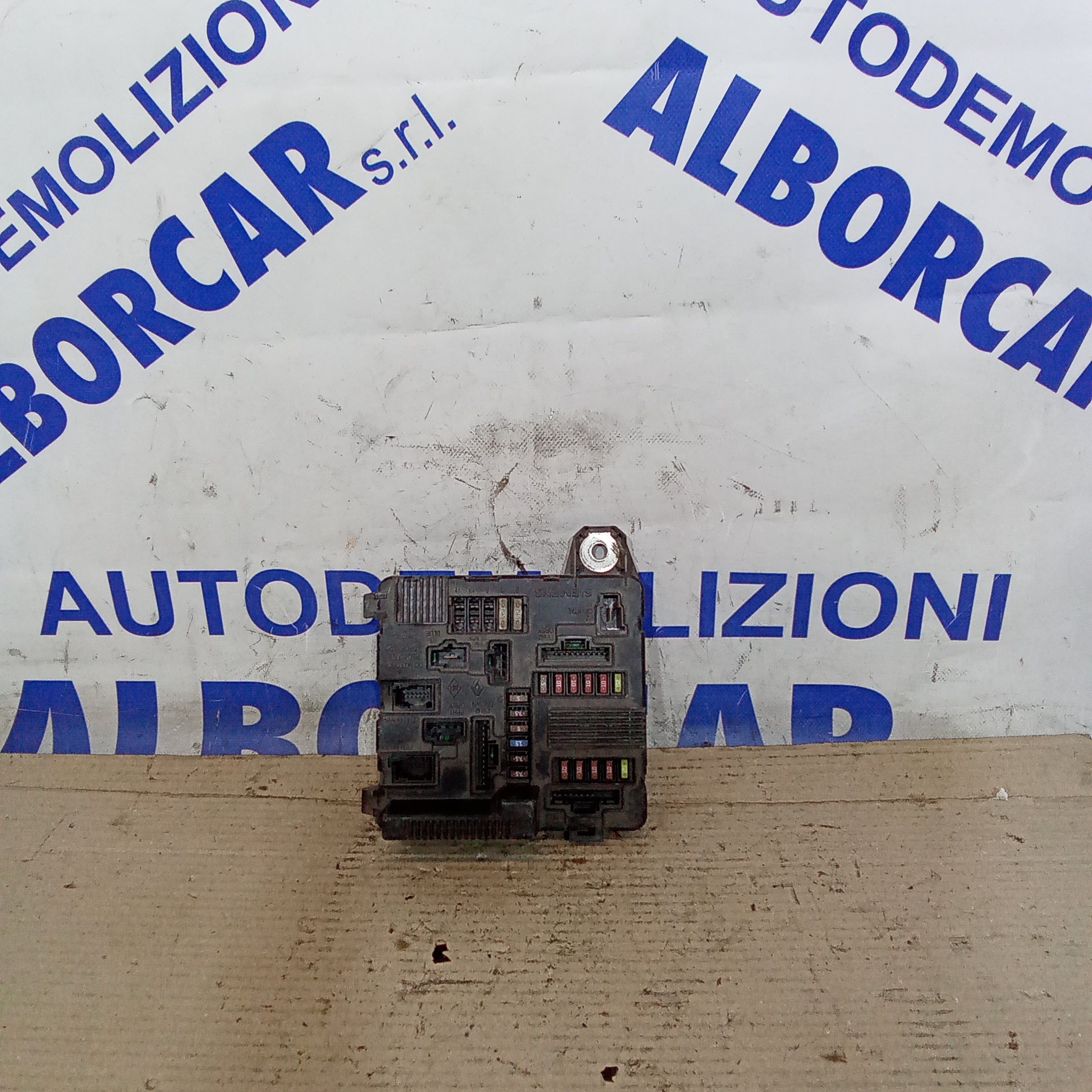 Body computer fuse box Renault Megane 1.5 cdti year 2001/2011