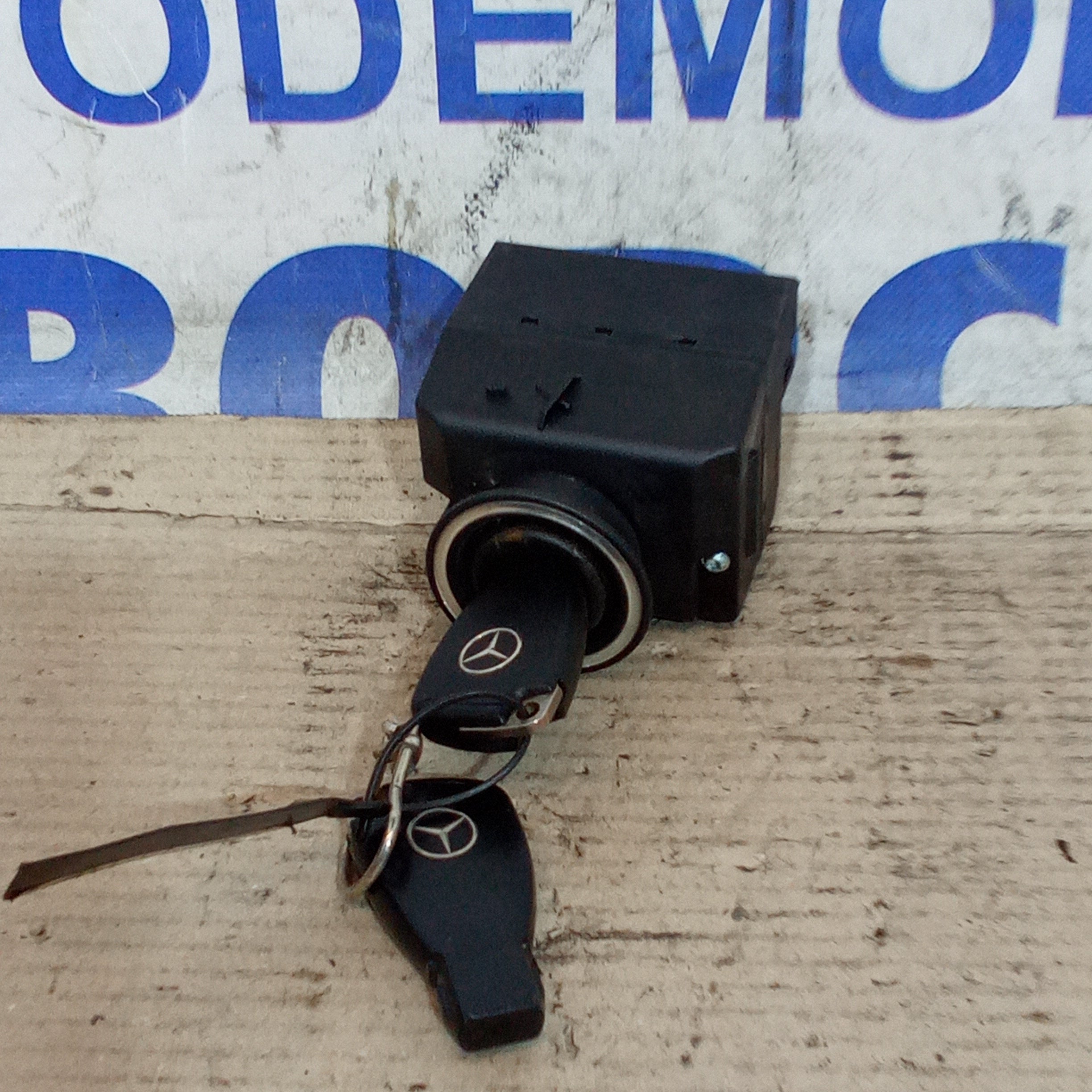 Steering lock starter complete with keys Mercedes C/CLK Class 2.2cdi year 2002/2007