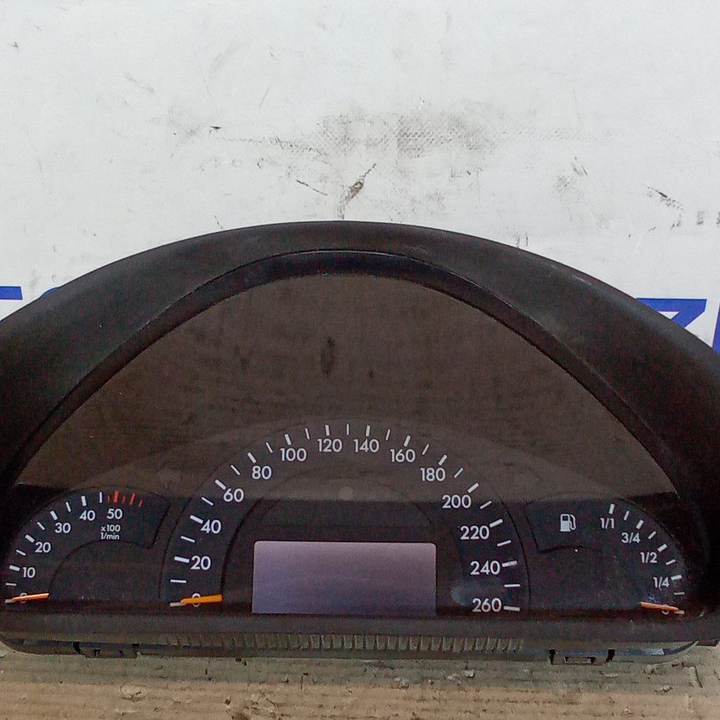 Mercedes C220 2.2cdi instrument cluster year 2002/2007