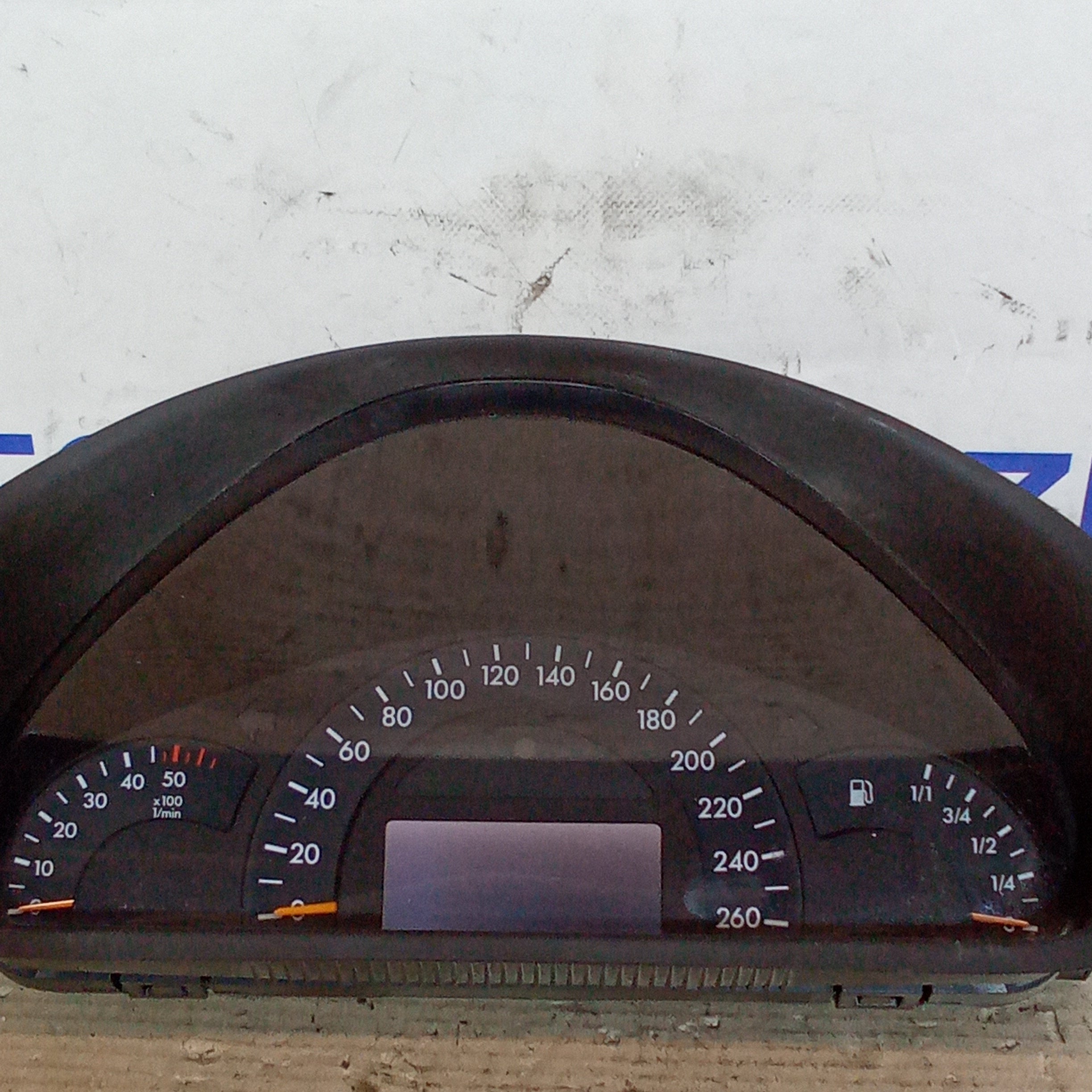 Mercedes C220 2.2cdi instrument cluster year 2002/2007