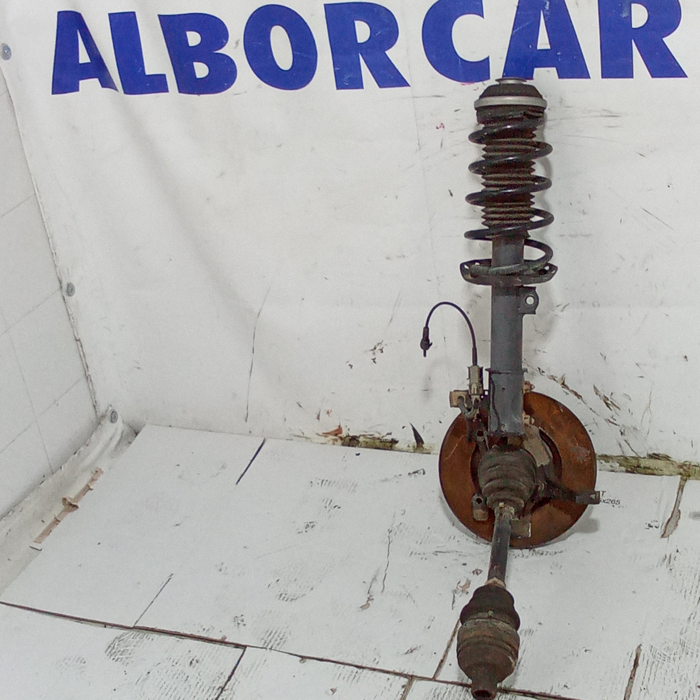 Complete front left stub axle Opel Astra 2.0 CDTI year 2007