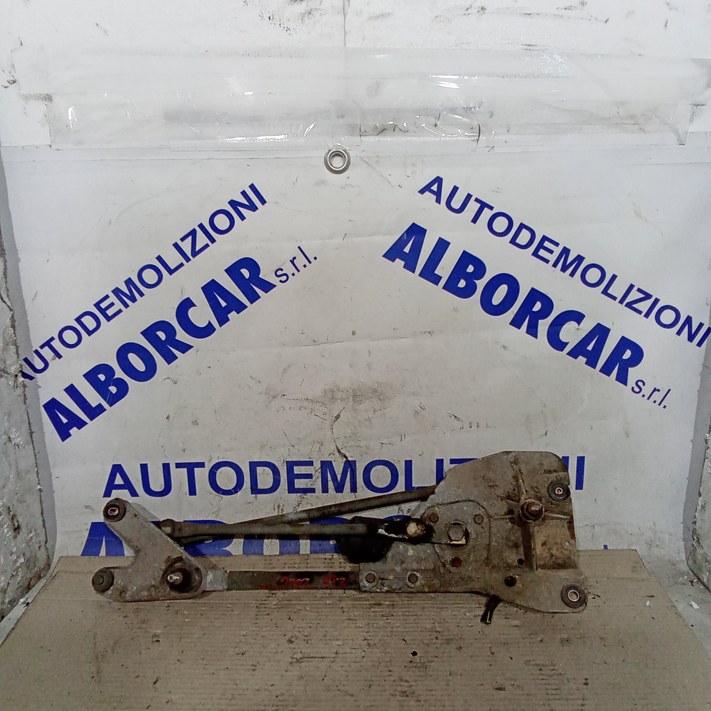 Front wiper motor Nissan X-TRAIL 2.2 diesel year 2004