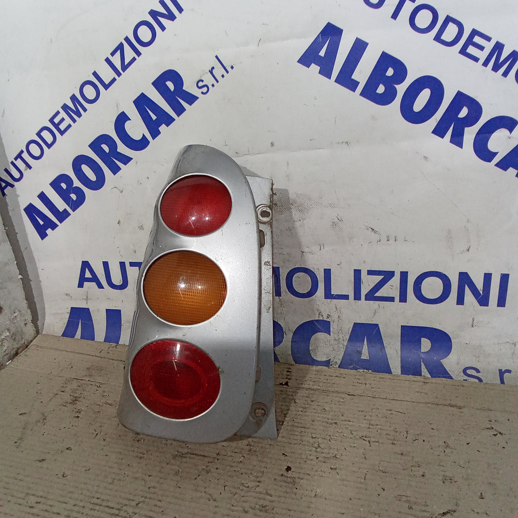 fanale stop posteriore sinistro smart forfour anno 2005