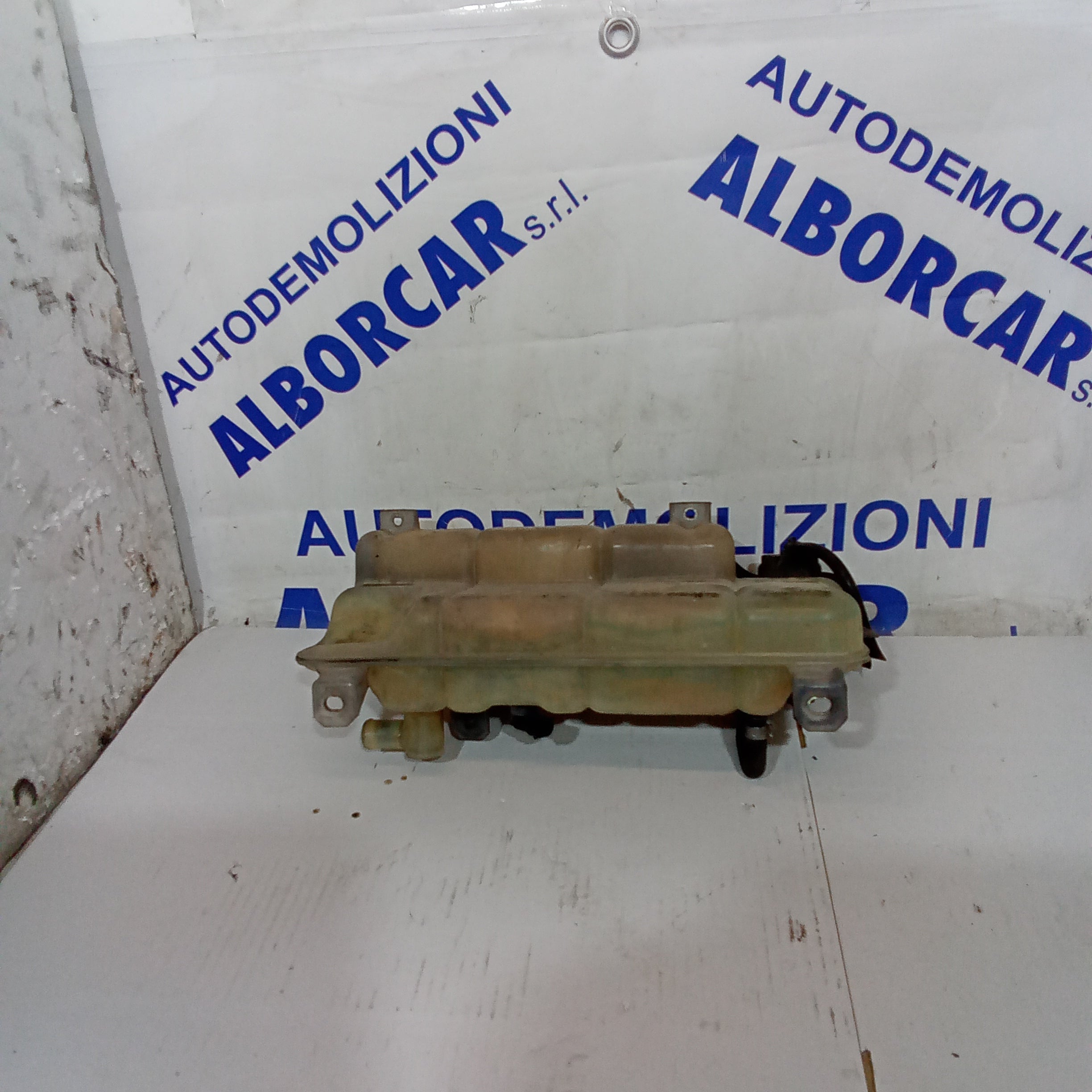 Vaschetta acqua raffreddamento iveco daily 2.3 diesel anno 2005