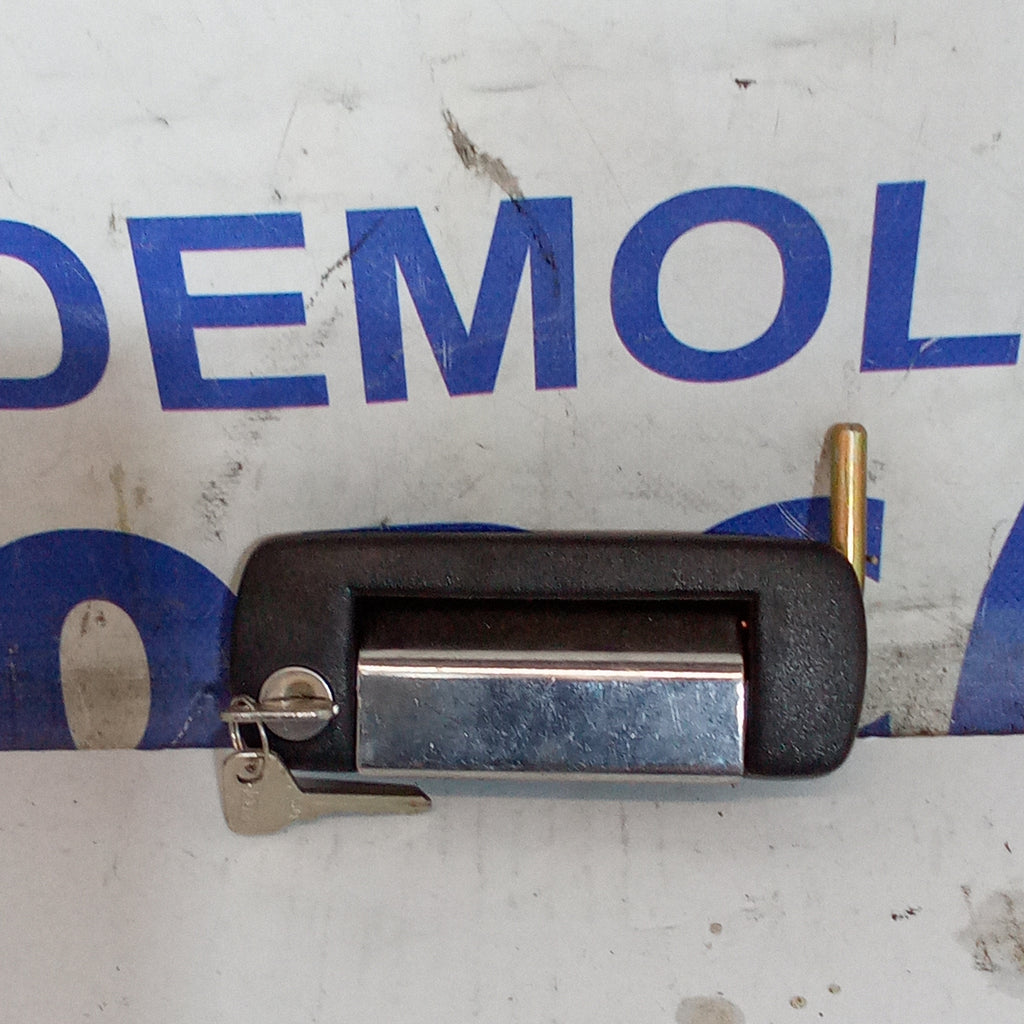 Manilla exterior delantera izquierda Fiat 126 año 1972/2000