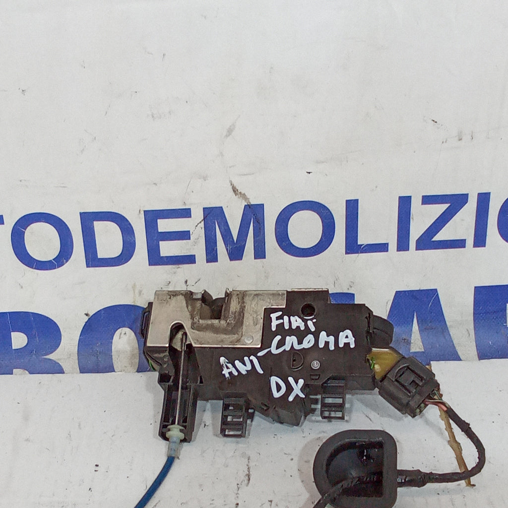 Cerradura delantera derecha Fiat Croma año 2006