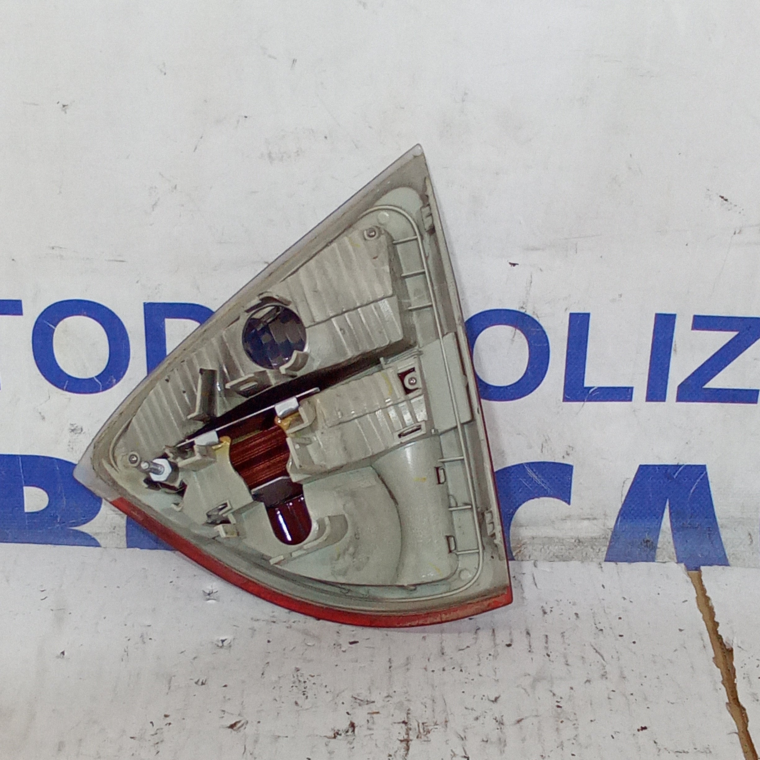 piloto trasero interior derecho BMW 320d año 2007