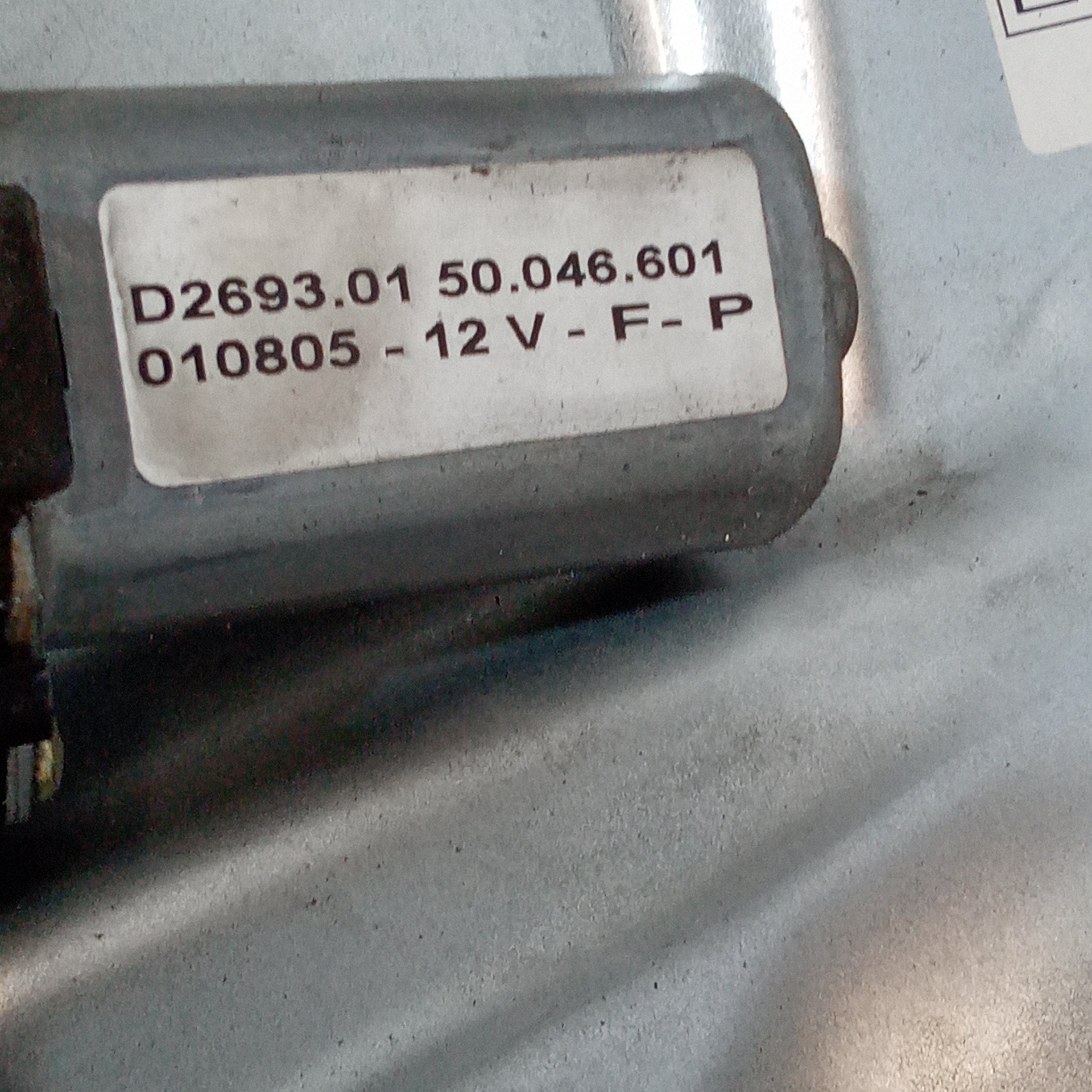 Motor elevavidrios delantero izquierdo completo Fiat Idea año 2005