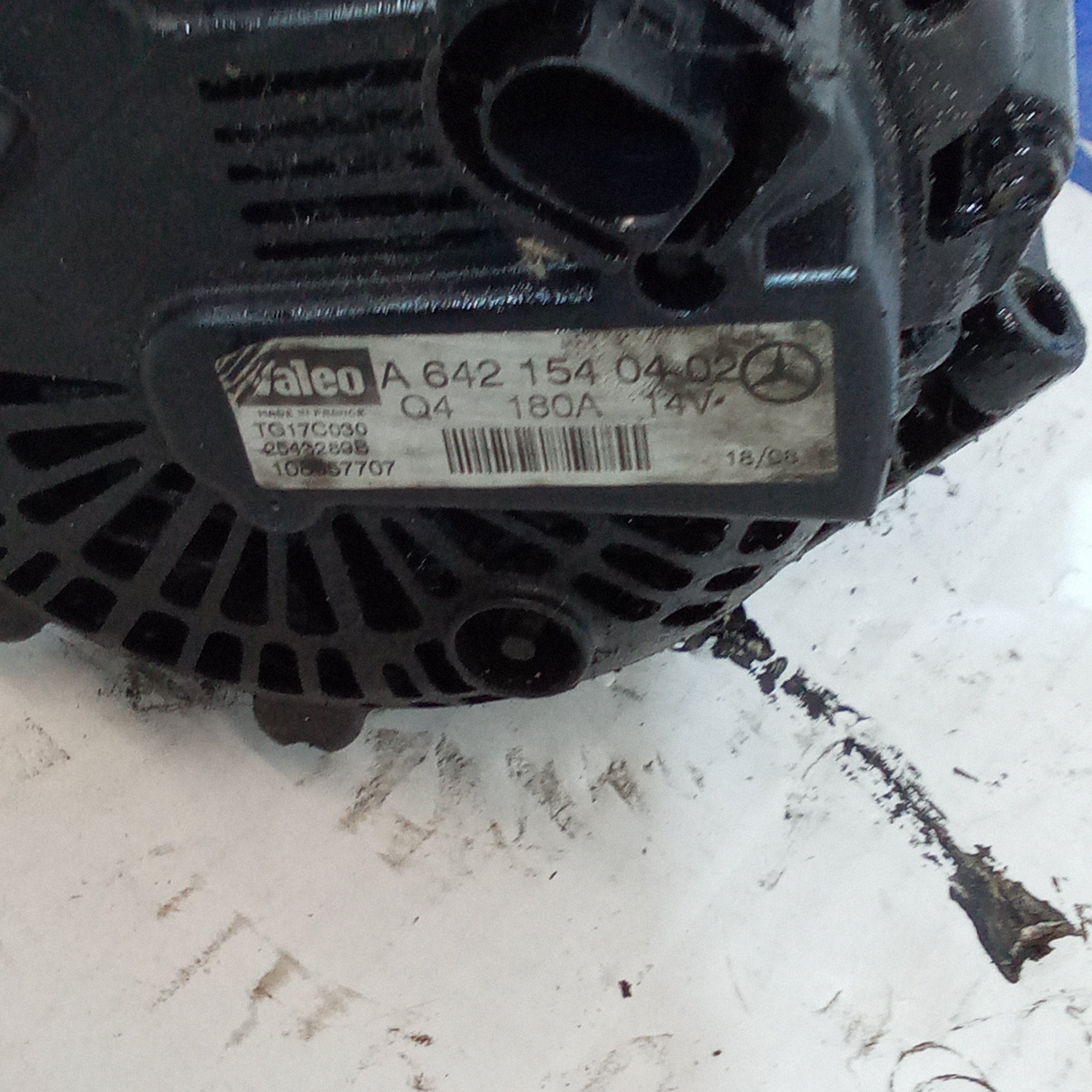 alternator Mercedes R280 3.0cdi year 2008 part number A6421540402