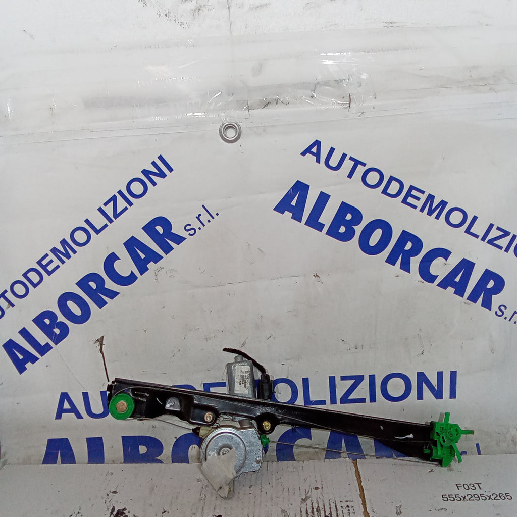 Motor elevalunas delantero izquierdo Fiat Punto 3 puertas año 2001
