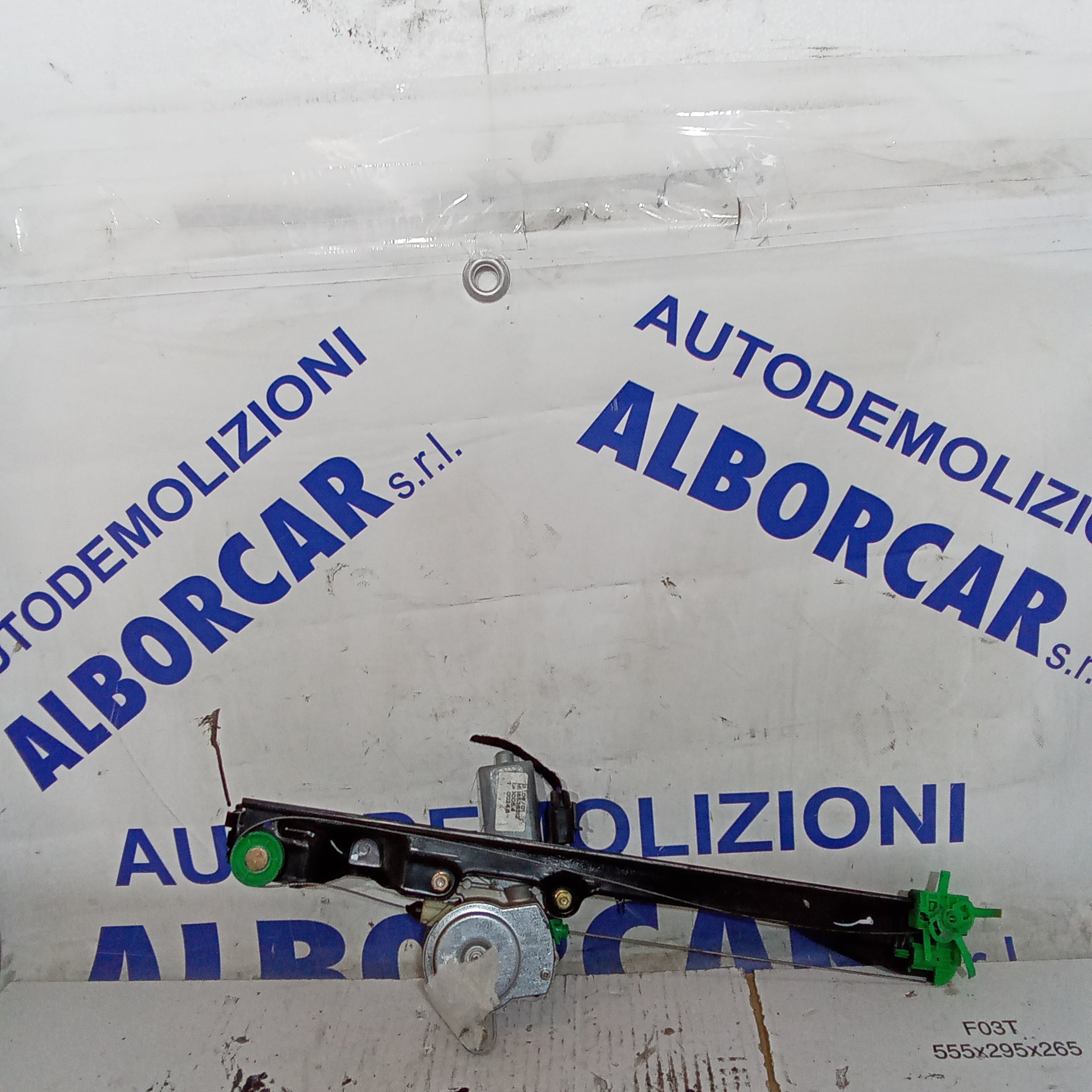 Motor elevalunas delantero izquierdo Fiat Punto 3 puertas año 2001