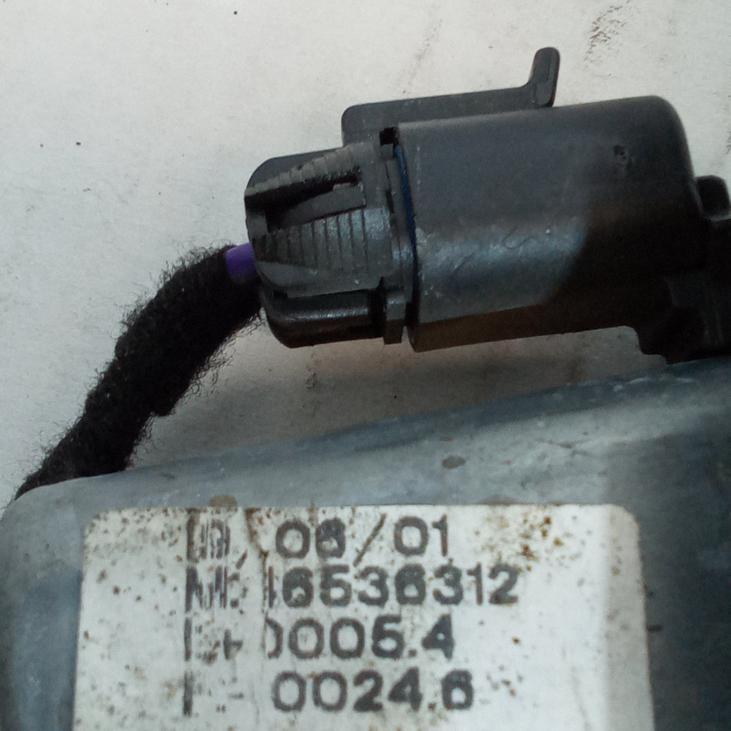 Motor elevalunas delantero izquierdo Fiat Punto 3 puertas año 2001