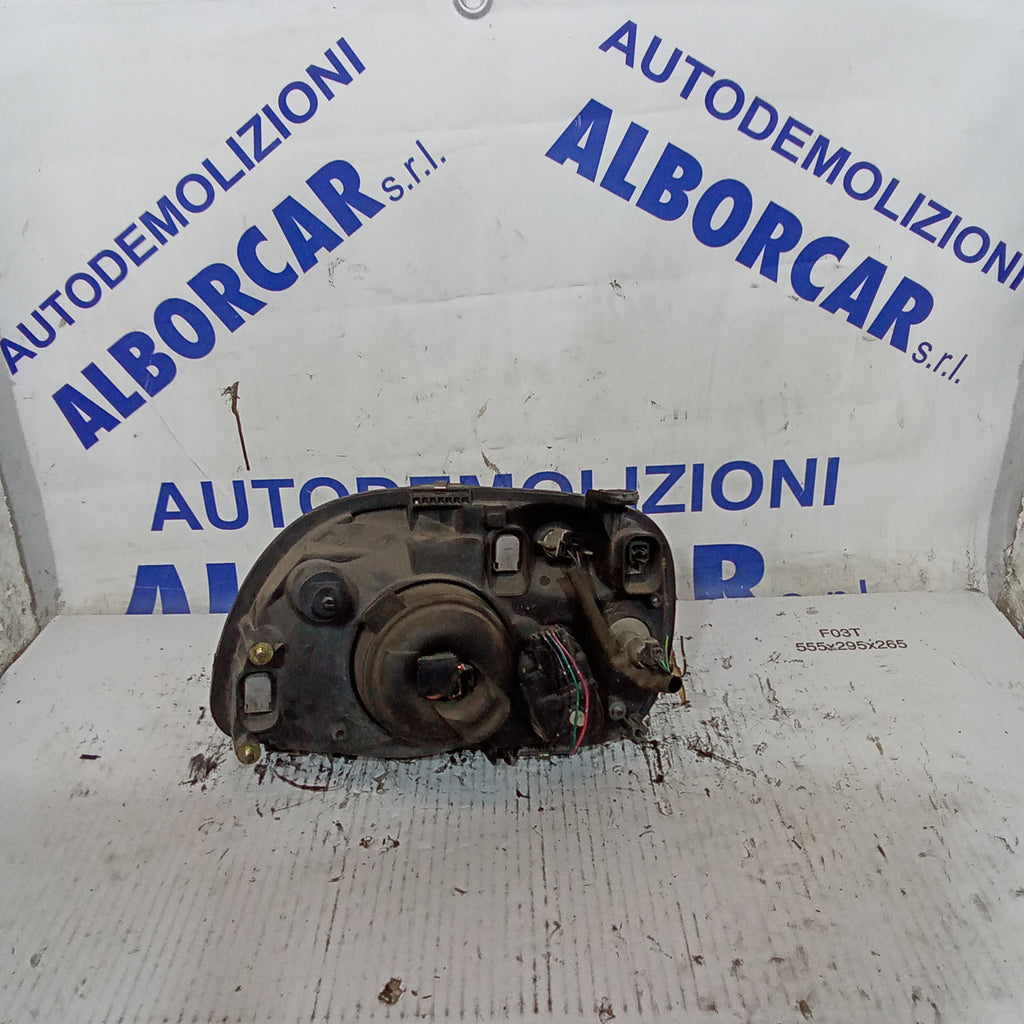 fanale faro anteriore destro nissan micra anno 2001