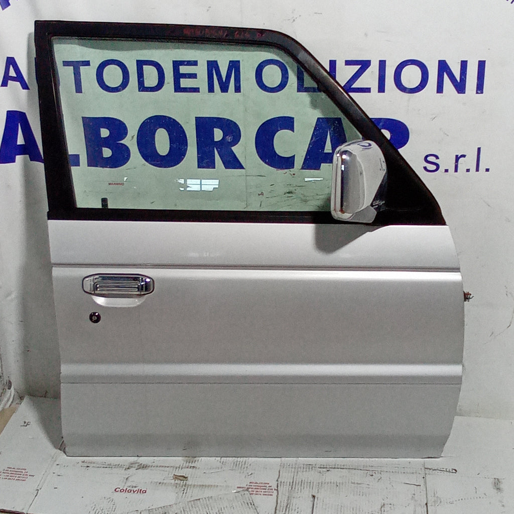 Sportello anteriore destro completo mitsubishi pajero gls anno 1996