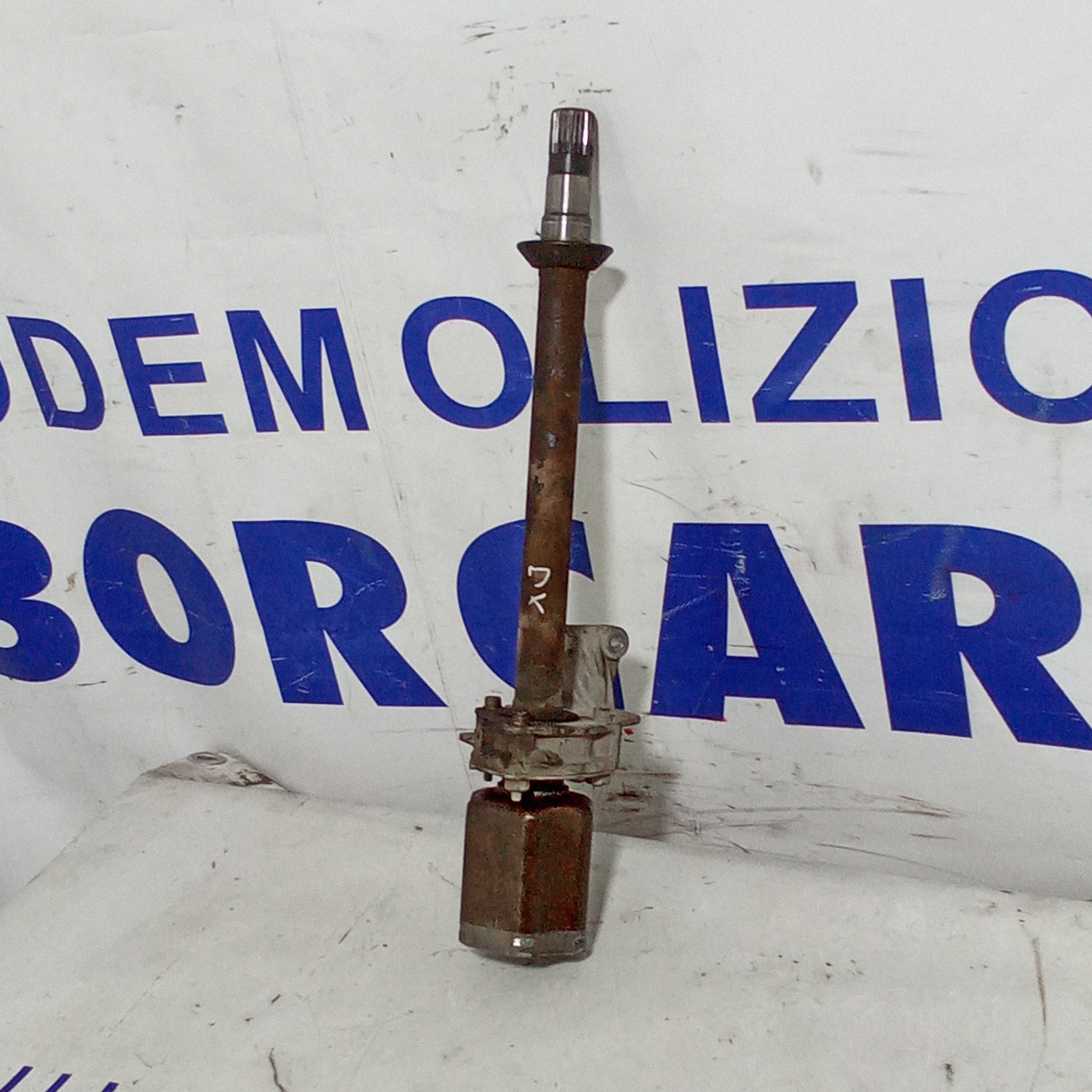 Palier delantero izquierdo Fiat 500 1.3mjt año 2007