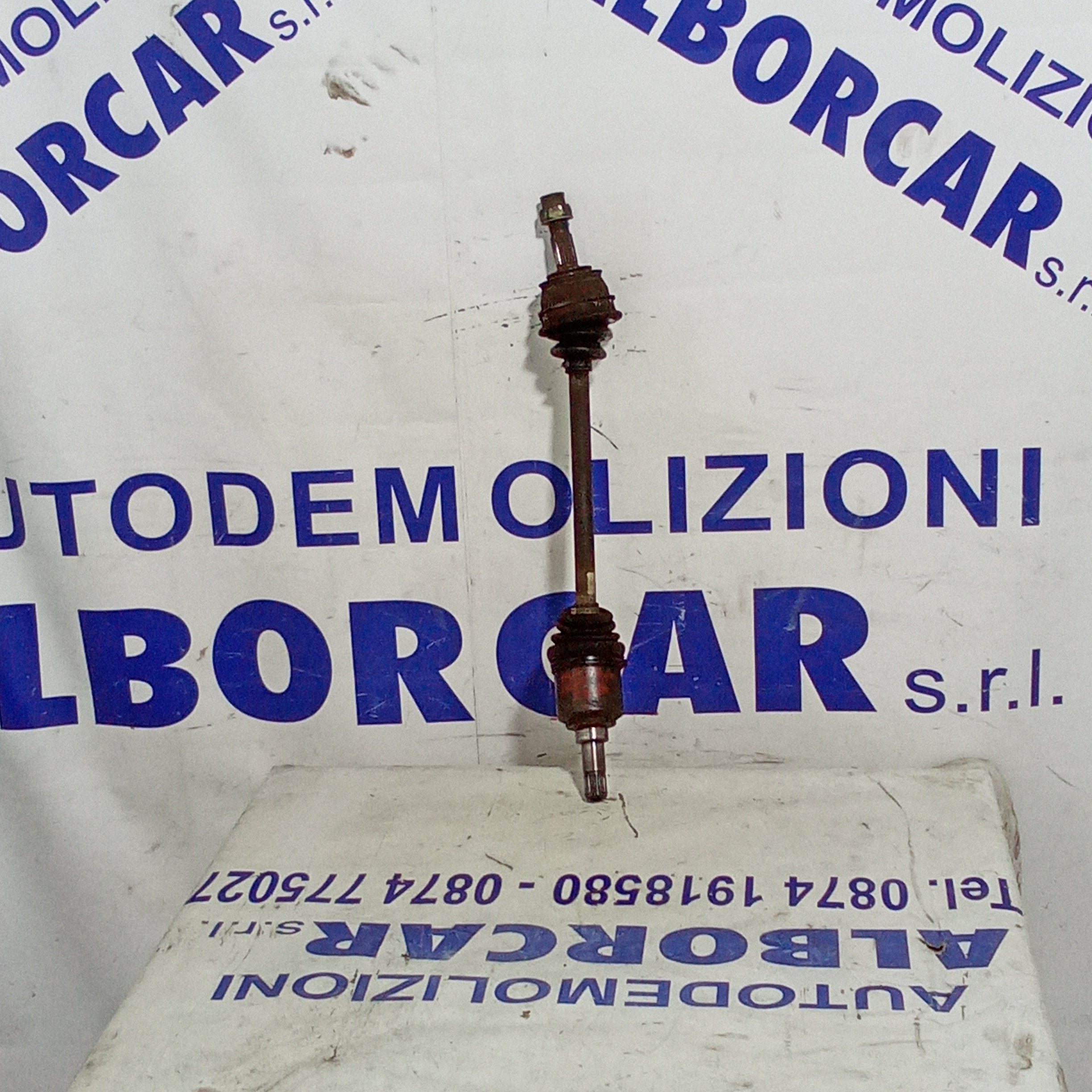 Semiasse anteriore sinistro mitsubishi colt 1.3 benzina anno 2000