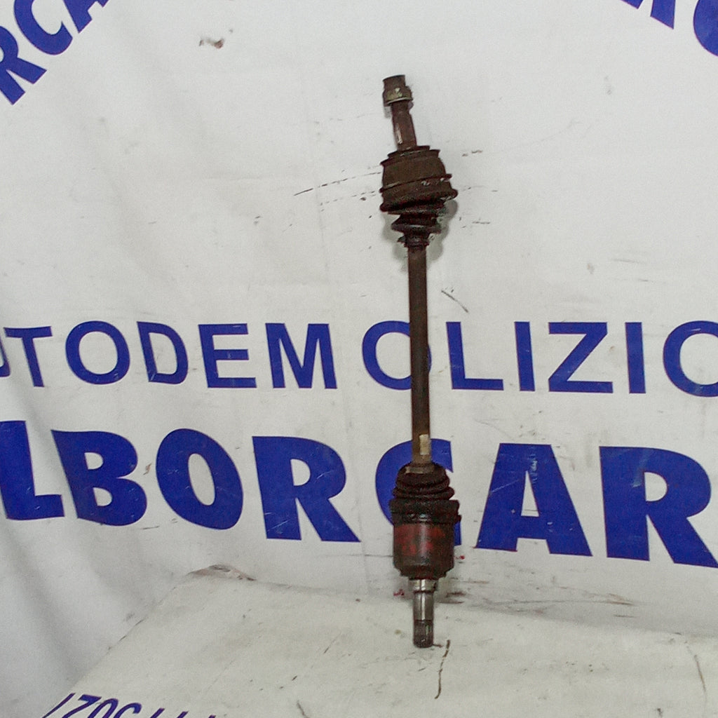 Semiasse anteriore sinistro mitsubishi colt 1.3 benzina anno 2000