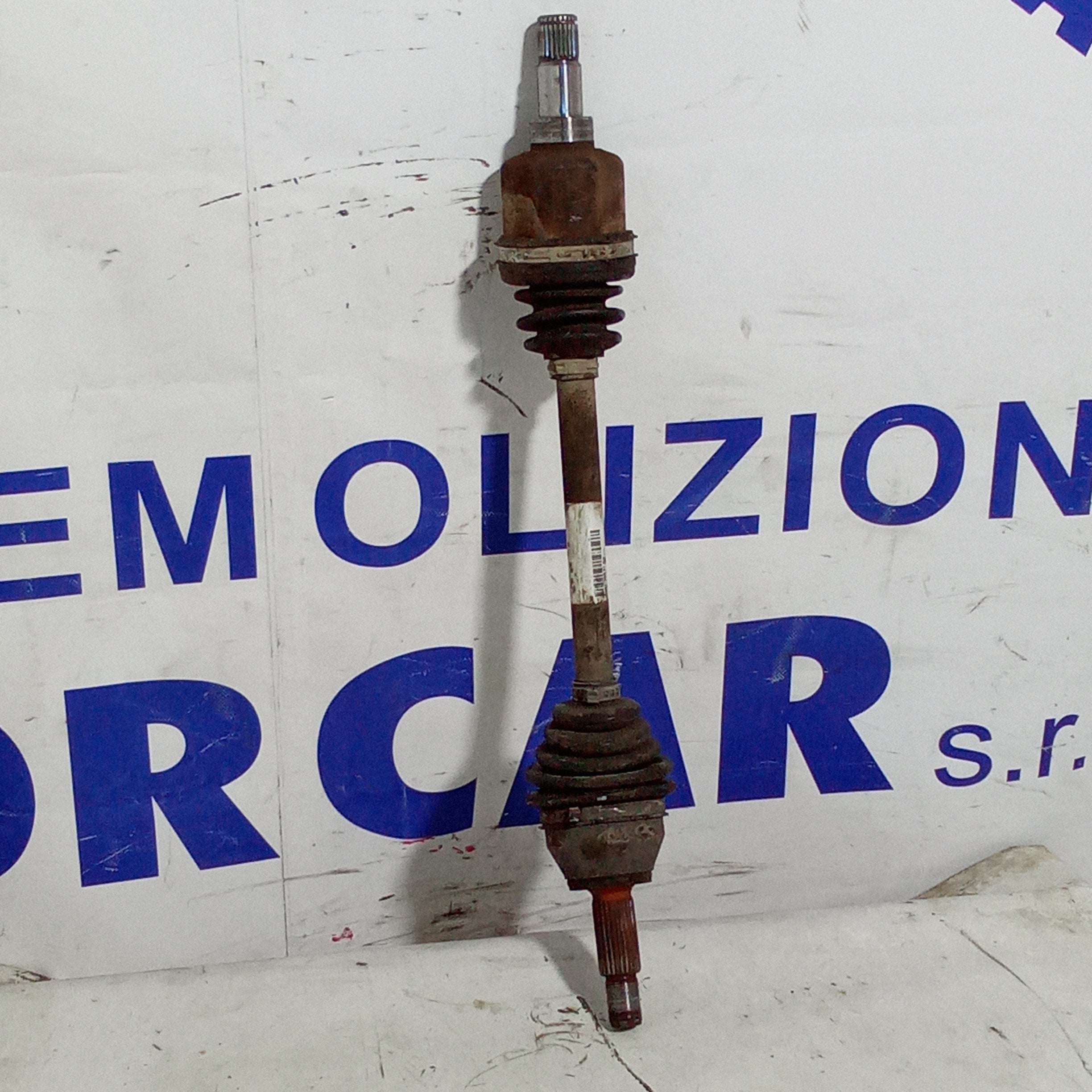 Semieje delantero izquierdo Ford Fiesta 1.4tdci año 2004