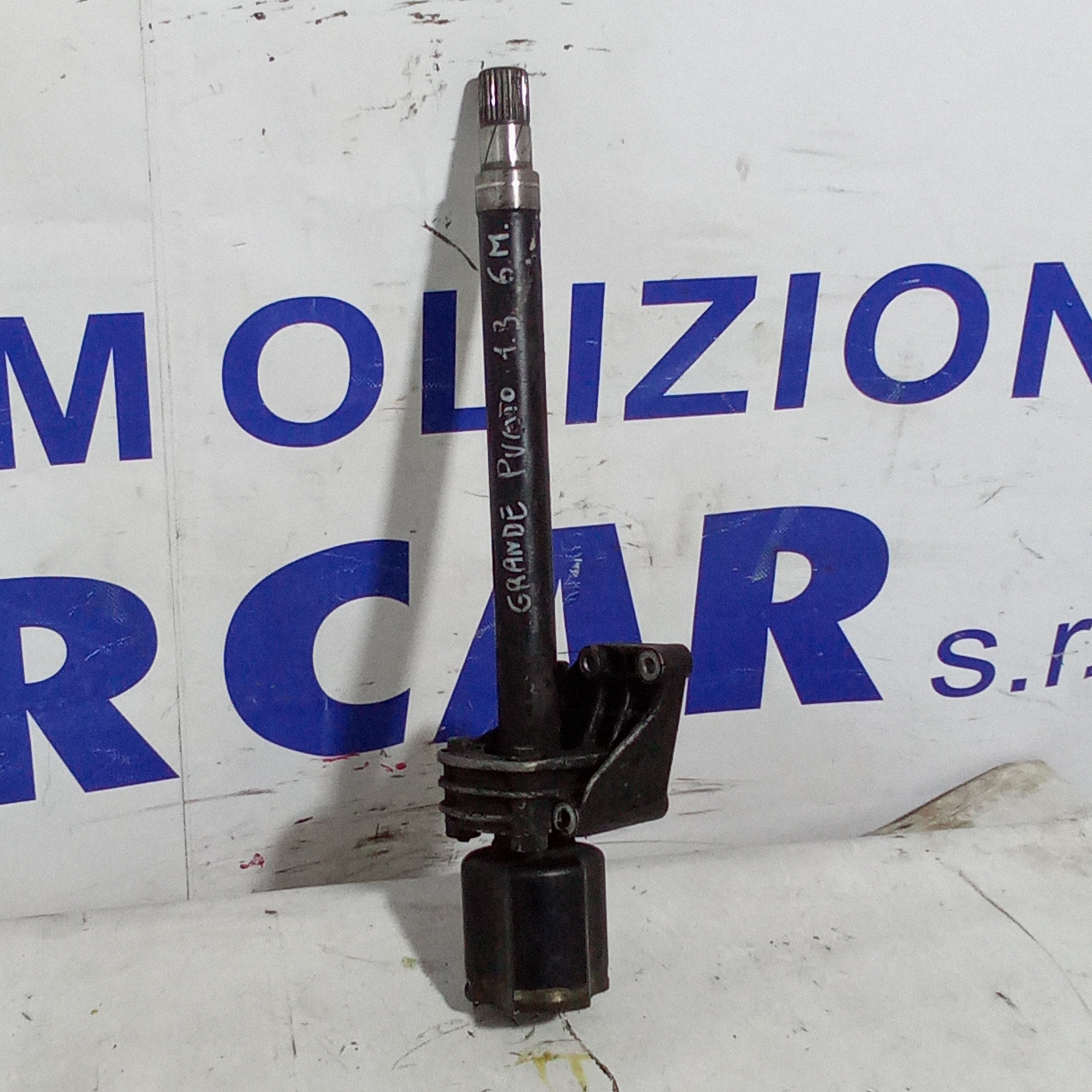Semiasse anteriore sinistro fiat grande punto 1.3mjt 6marce anno 2006