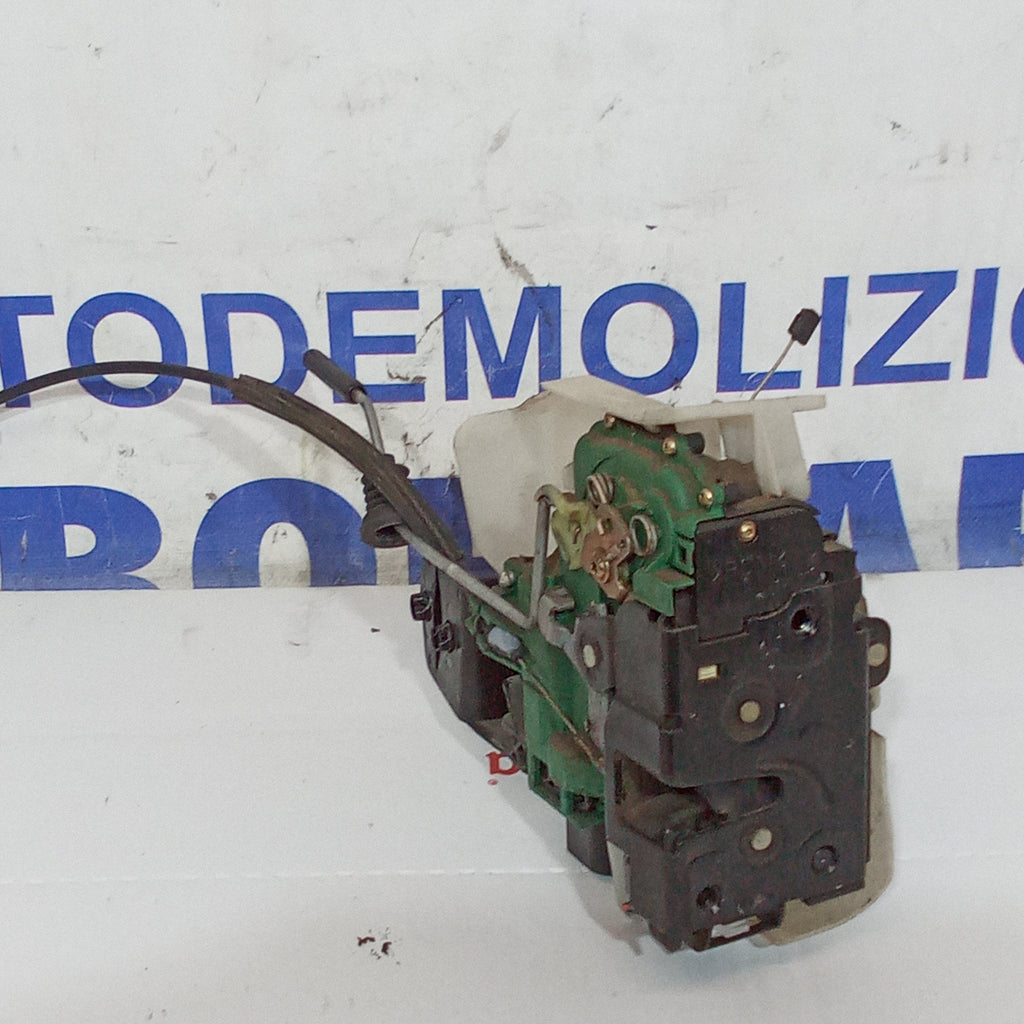 Serratura anteriore destra volkswagen golf 4 anno 1997/2004