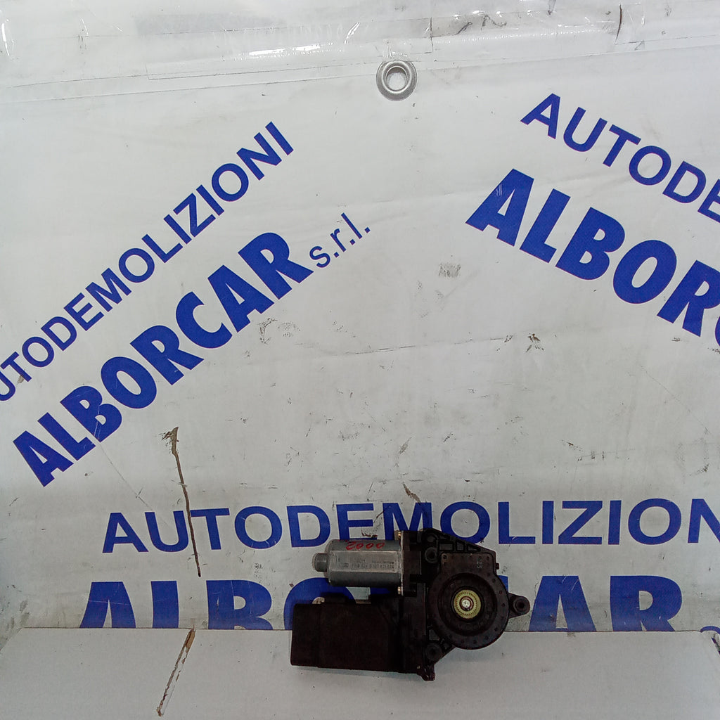 Motorino alzavetri anteriore destro volkswagen passat berlina anno 2000