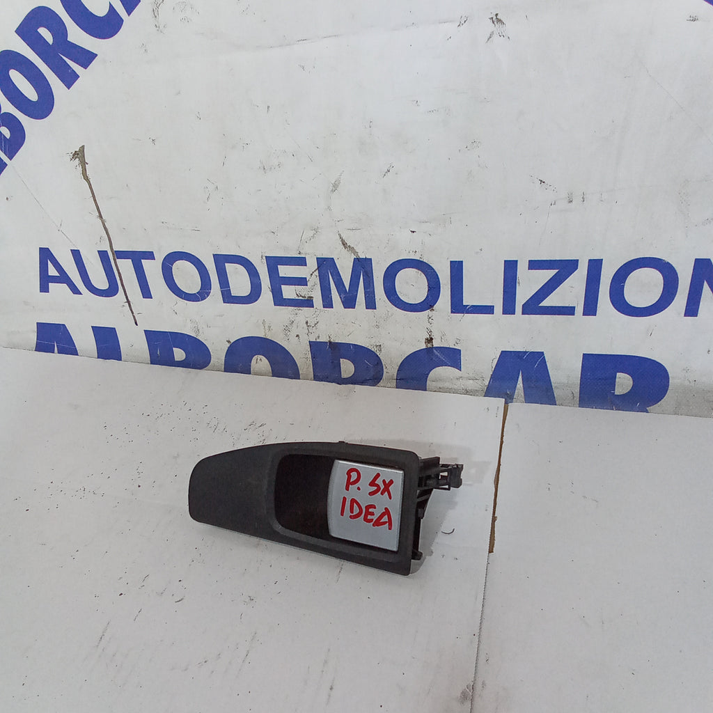 Maniglia interna posteriore destra fiat idea anno 2004