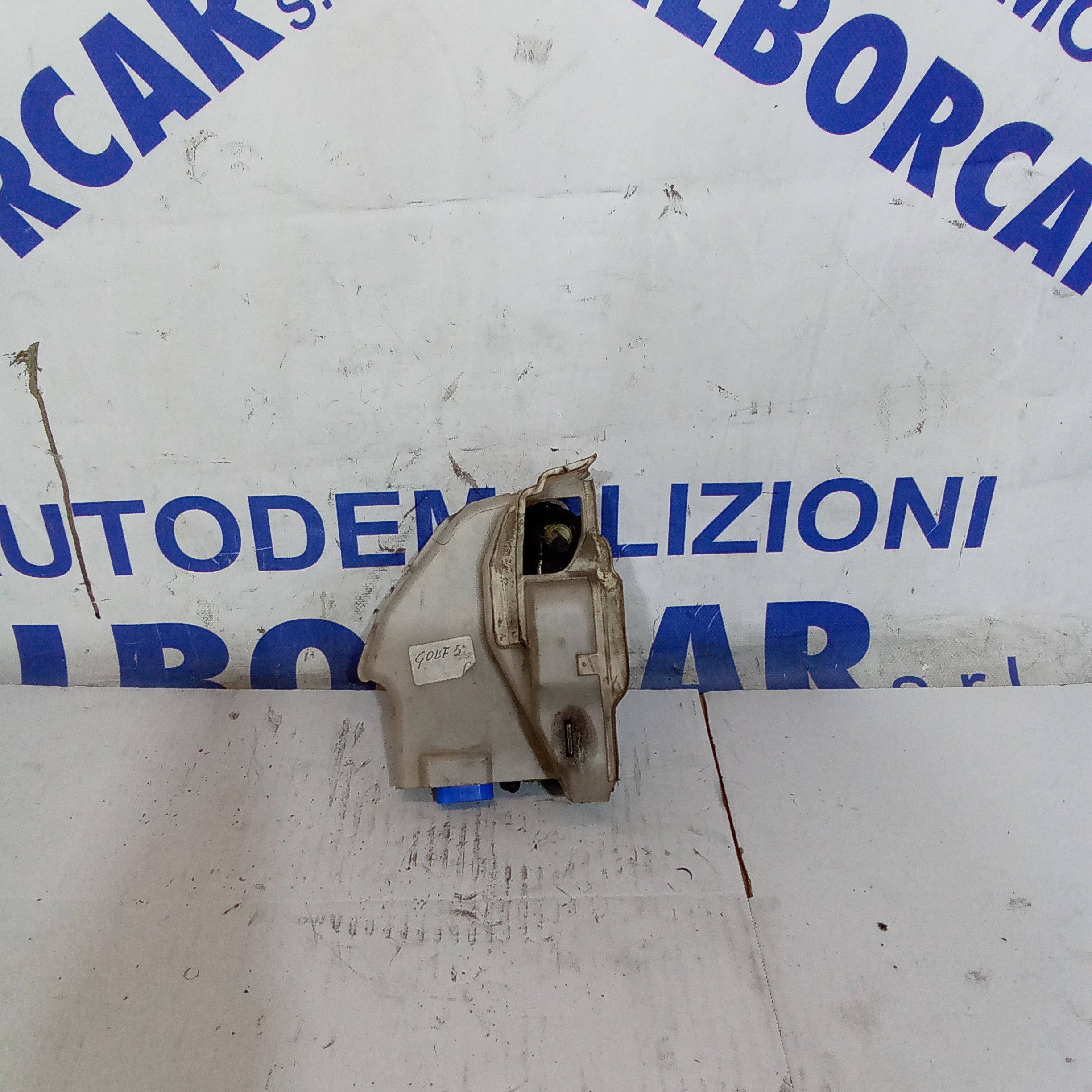 Cerradura delantera derecha Volkswagen Golf 5 año 2007
