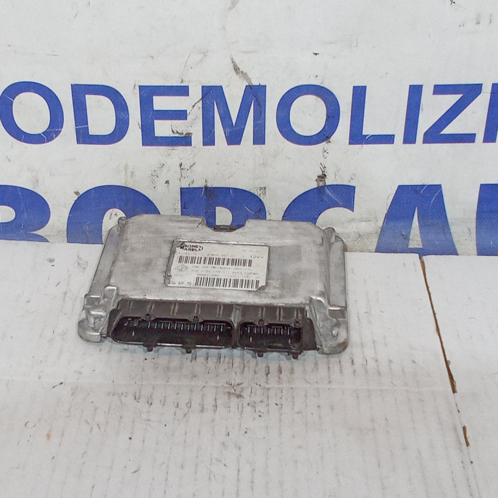 unidad de control del motor Fiat 600 1.1 gasolina año 2005/2008 código 51793106