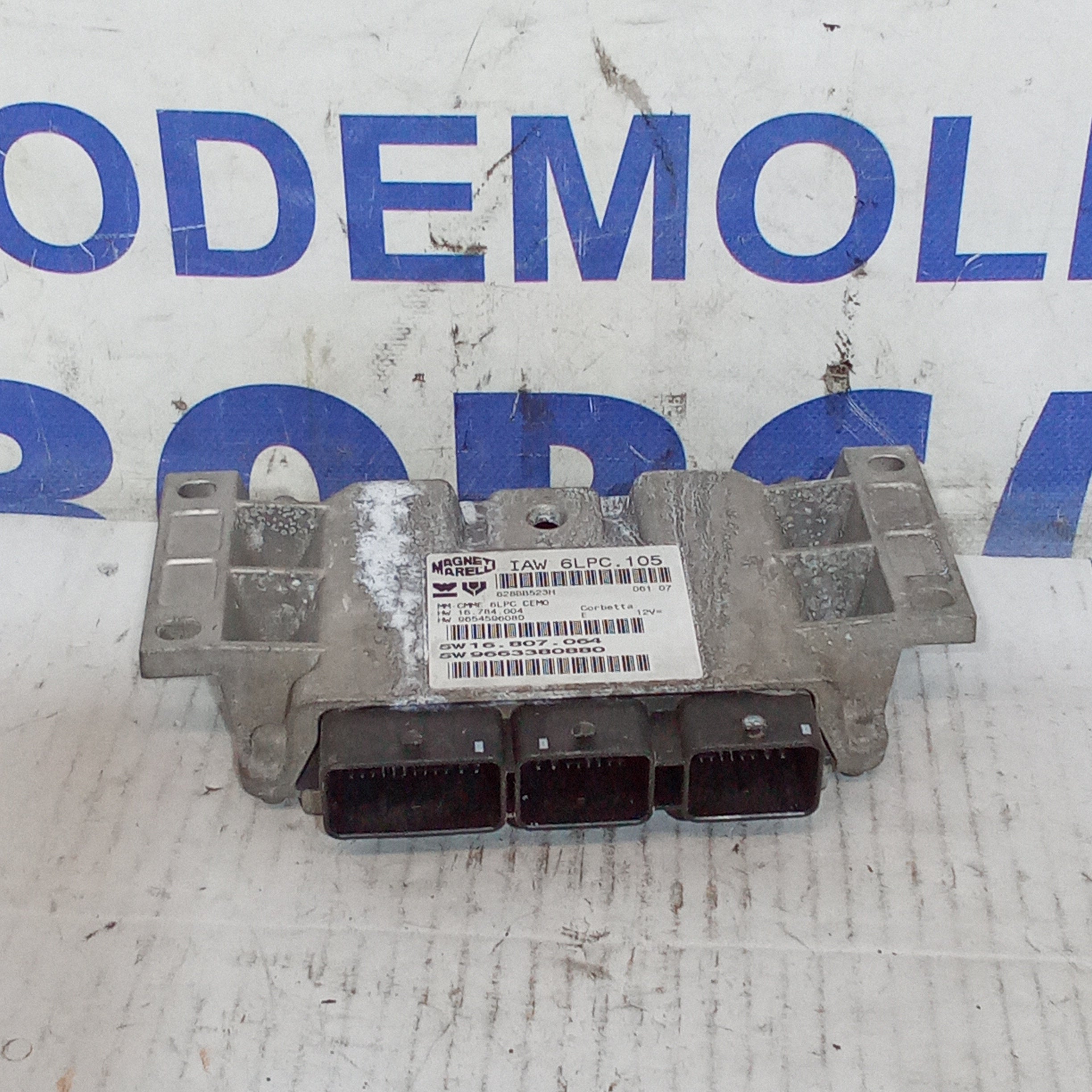 centralina motore peugeot 207 1.4 benzina 1 serie anno 2006/2015 cod.IAW6LPC.105