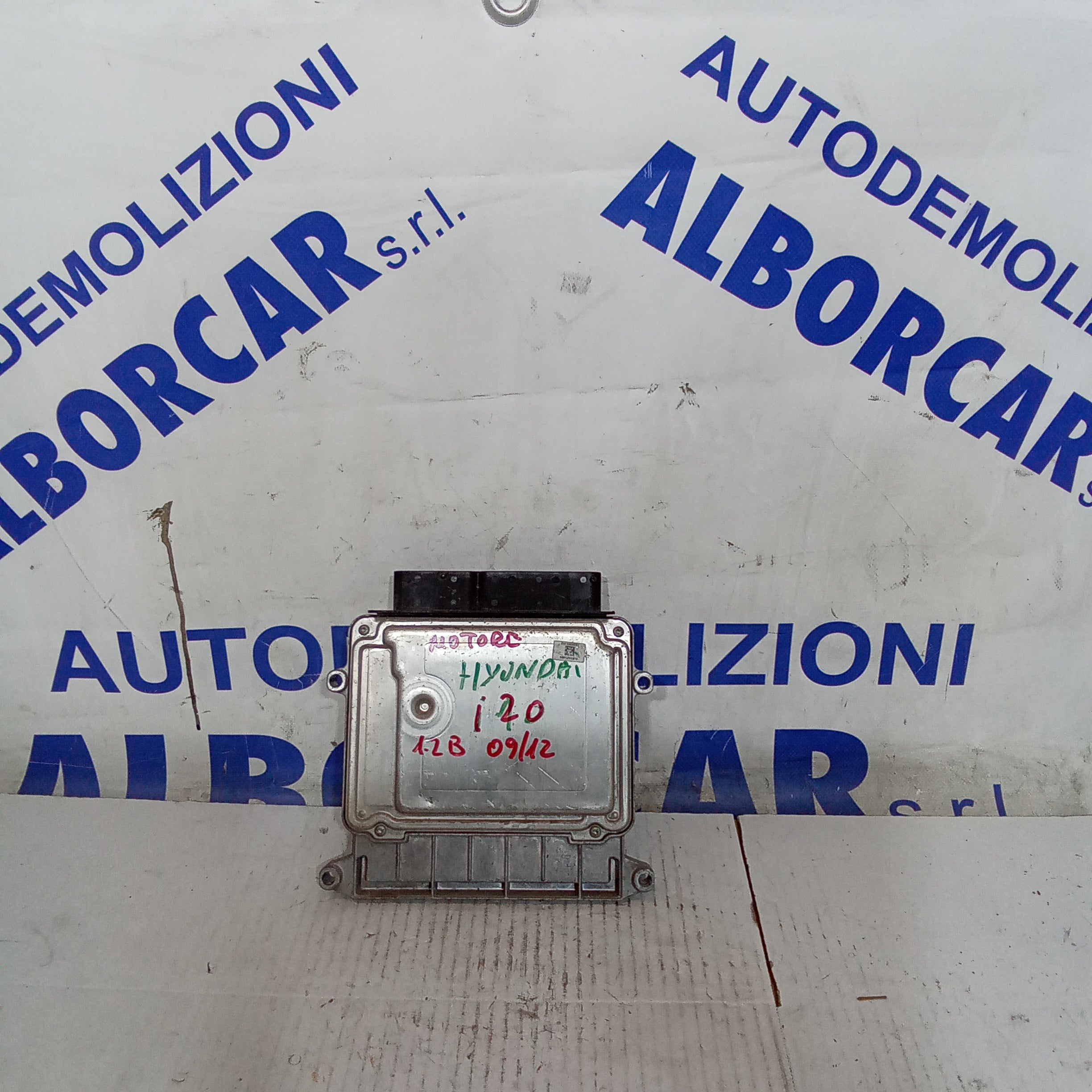 unidad de control del motor Hyundai i20 1.2 gasolina año 2009/2012
