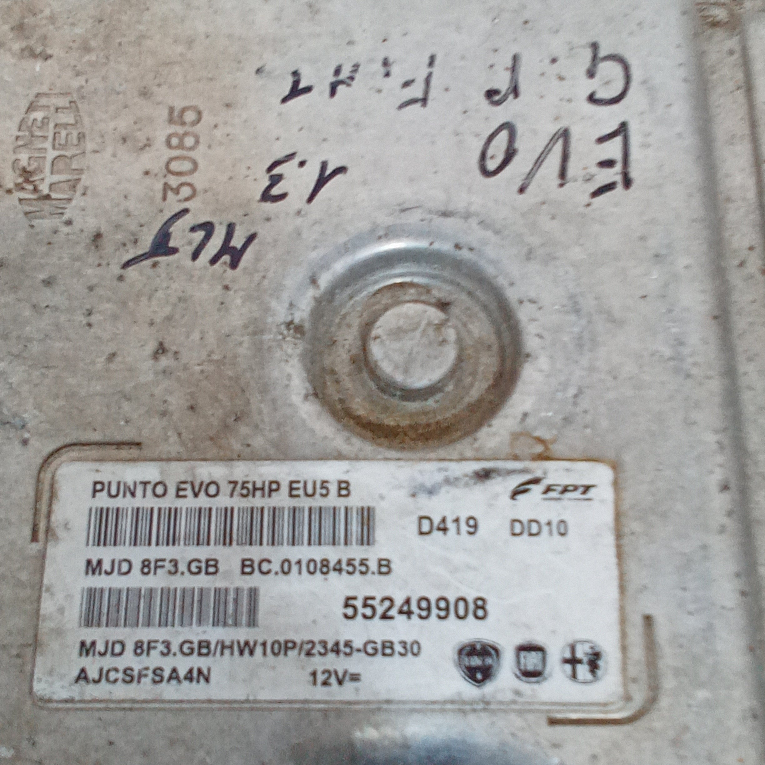 unidad de control del motor Fiat Grande Punto Evo 1.3 mjt año 2009/2012 código 55249908