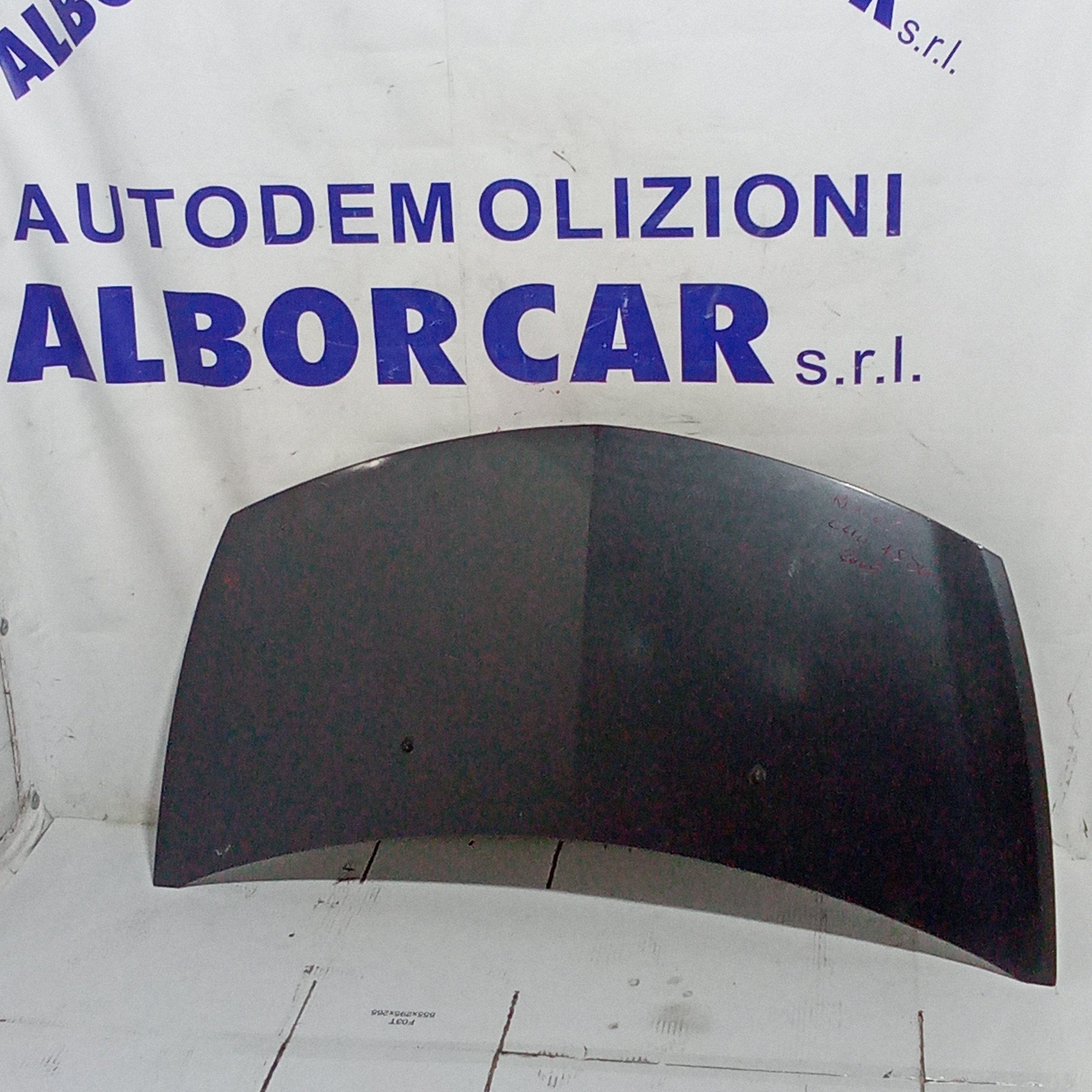 Front engine hood Renault Clio 1.5 dci year 2005