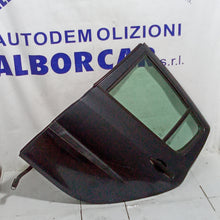 Carica l&#39;immagine nel visualizzatore di Gallery, Sportello posteriore sinistro renault clio 1.5 dci anno 2005
