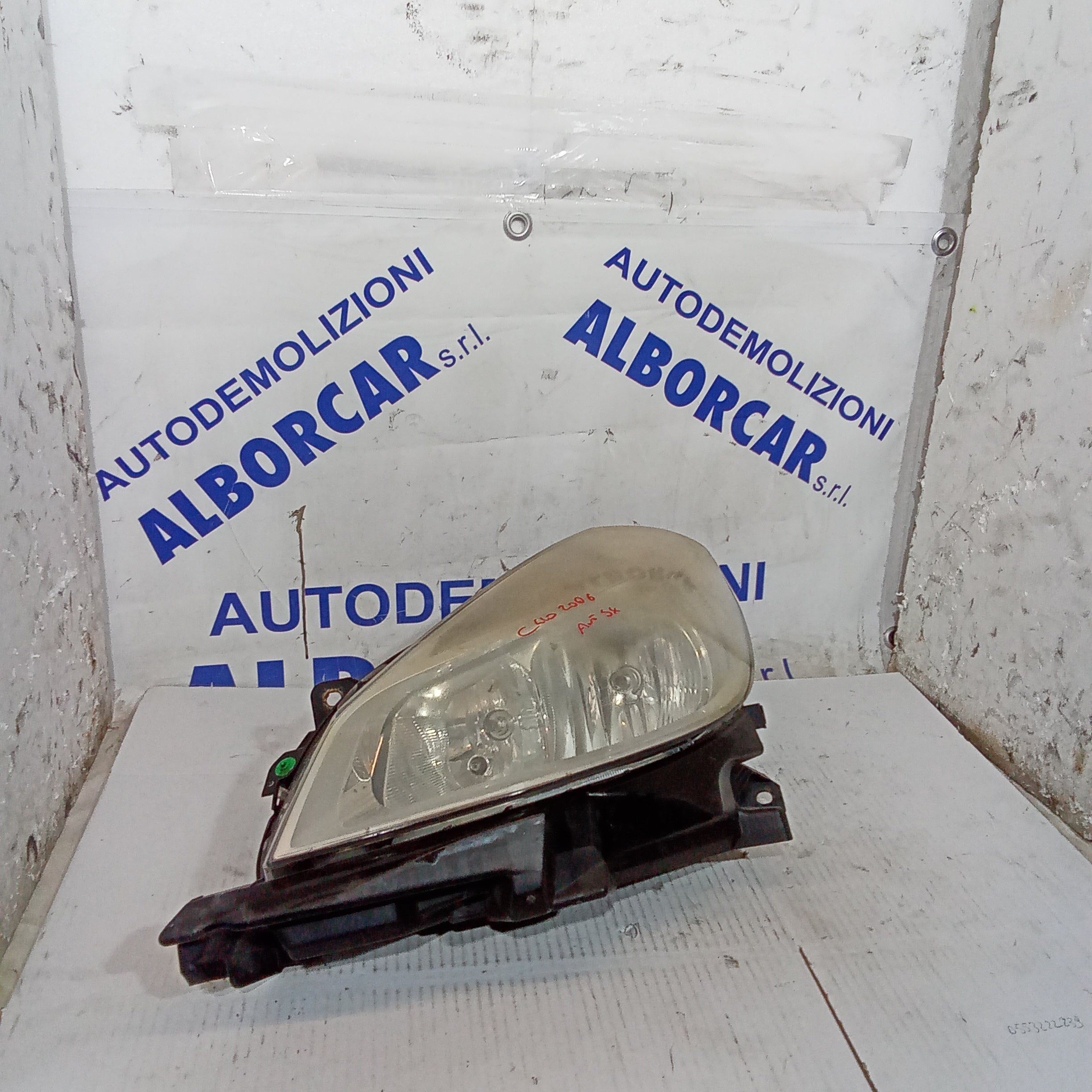 Fanale faro anteriore sinistro renault clio anno 2005
